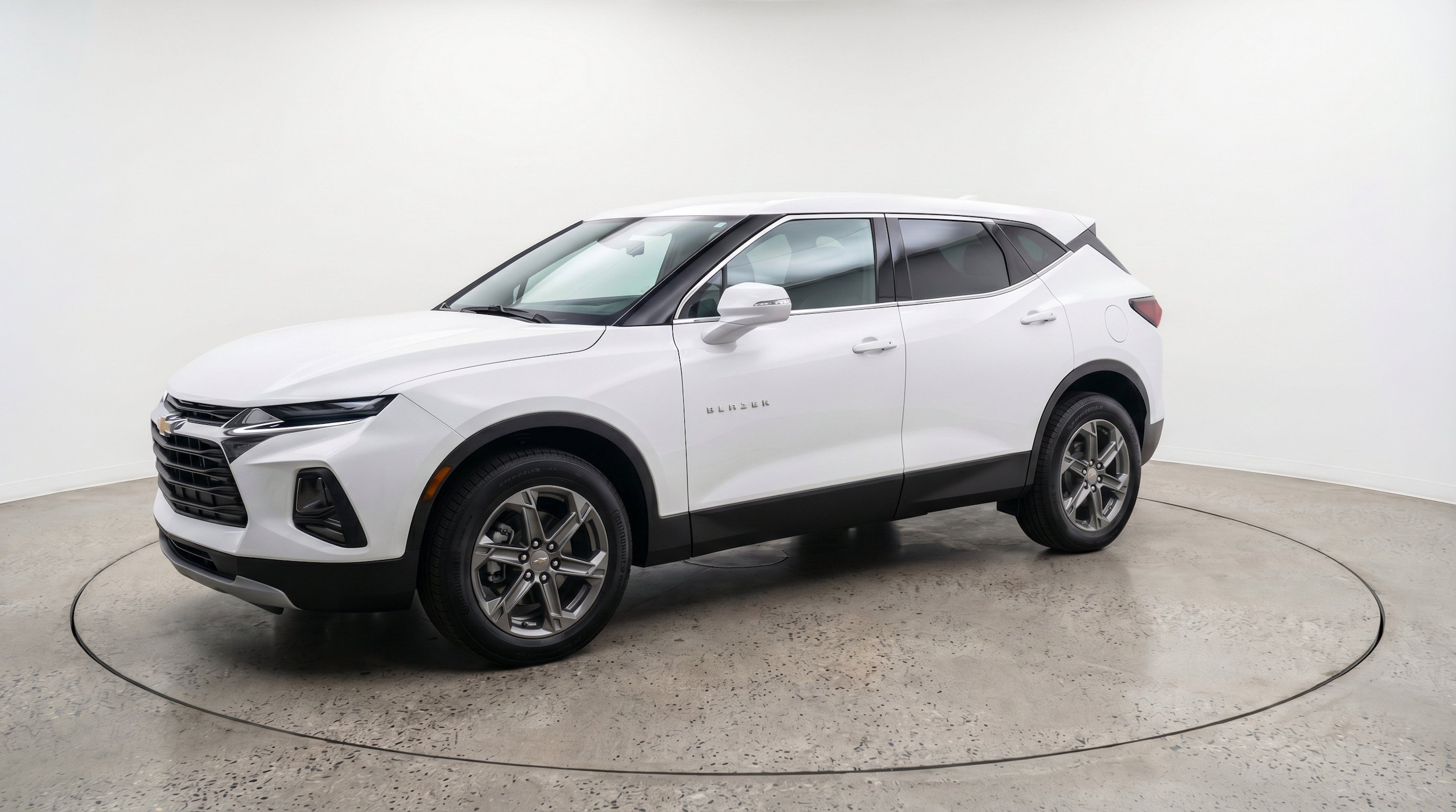 Thumbnail: 2026 Chevrolet Blazer - 3