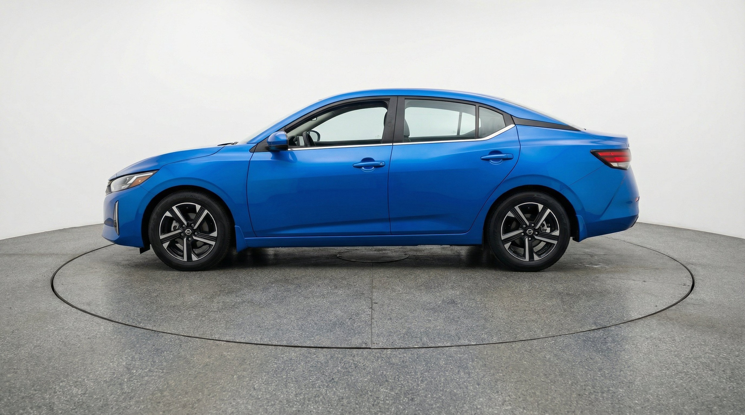 Thumbnail: 2025 Nissan Sentra - 5