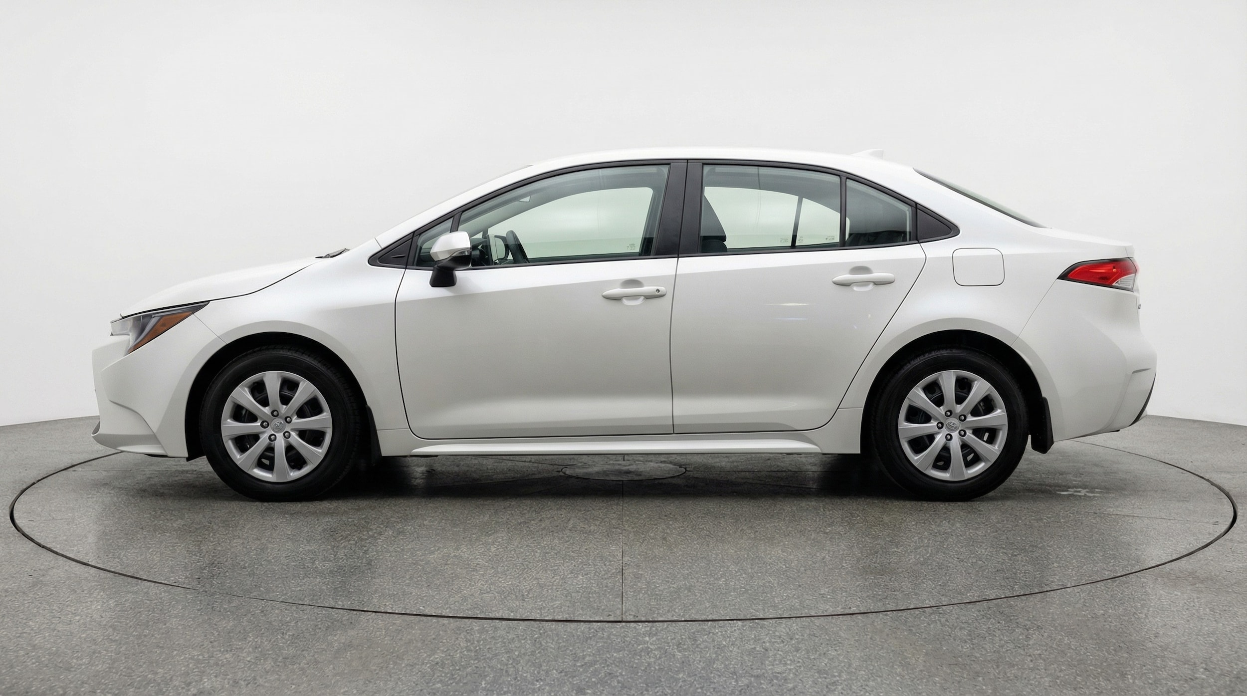 Thumbnail: 2025 Toyota Corolla - 4