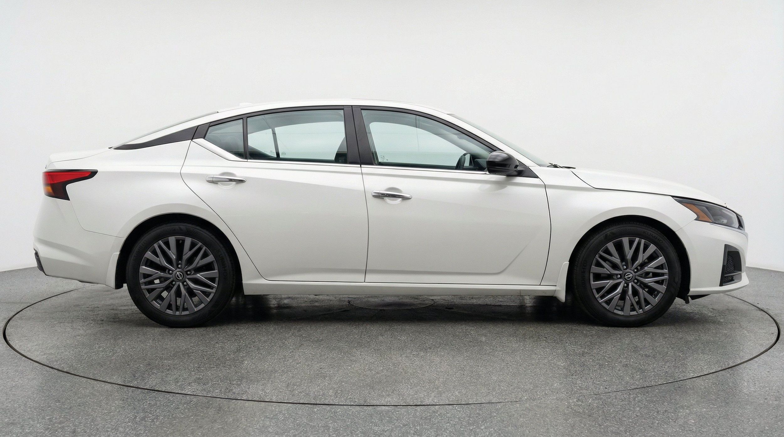 Thumbnail: 2025 Nissan Altima - 11
