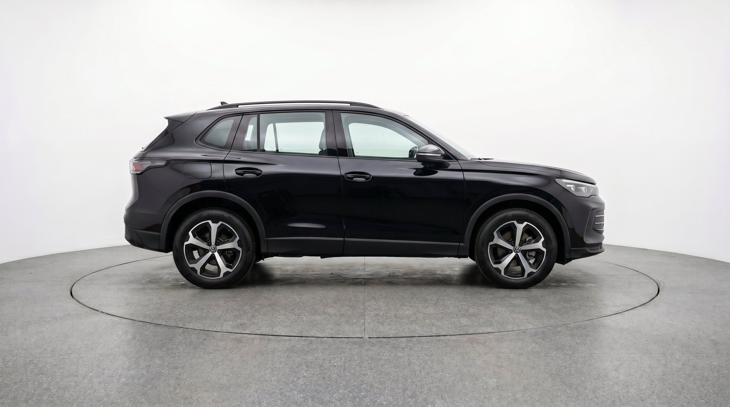 Thumbnail: 2026 Volkswagen Tiguan - 11