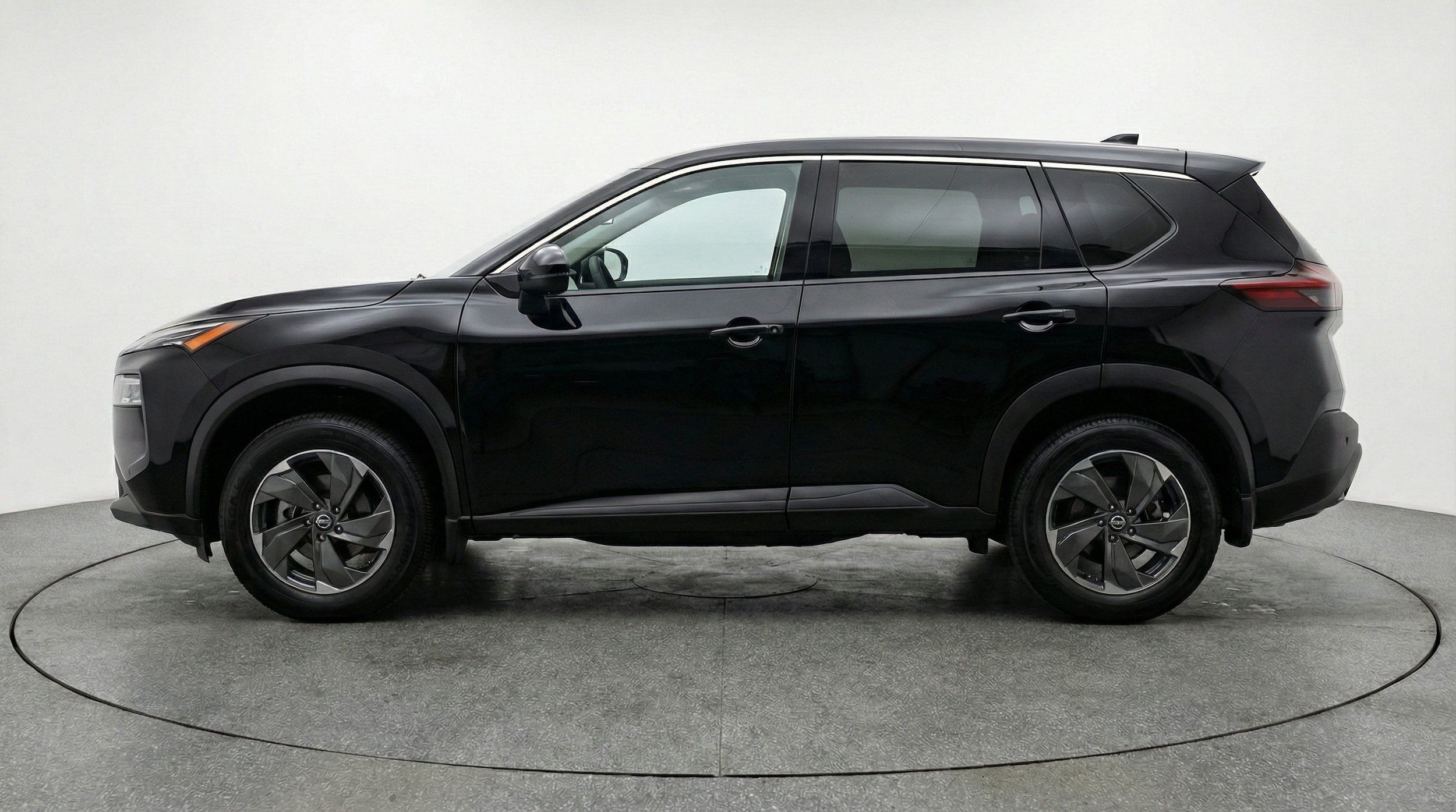 Thumbnail: 2025 Nissan Rogue - 4