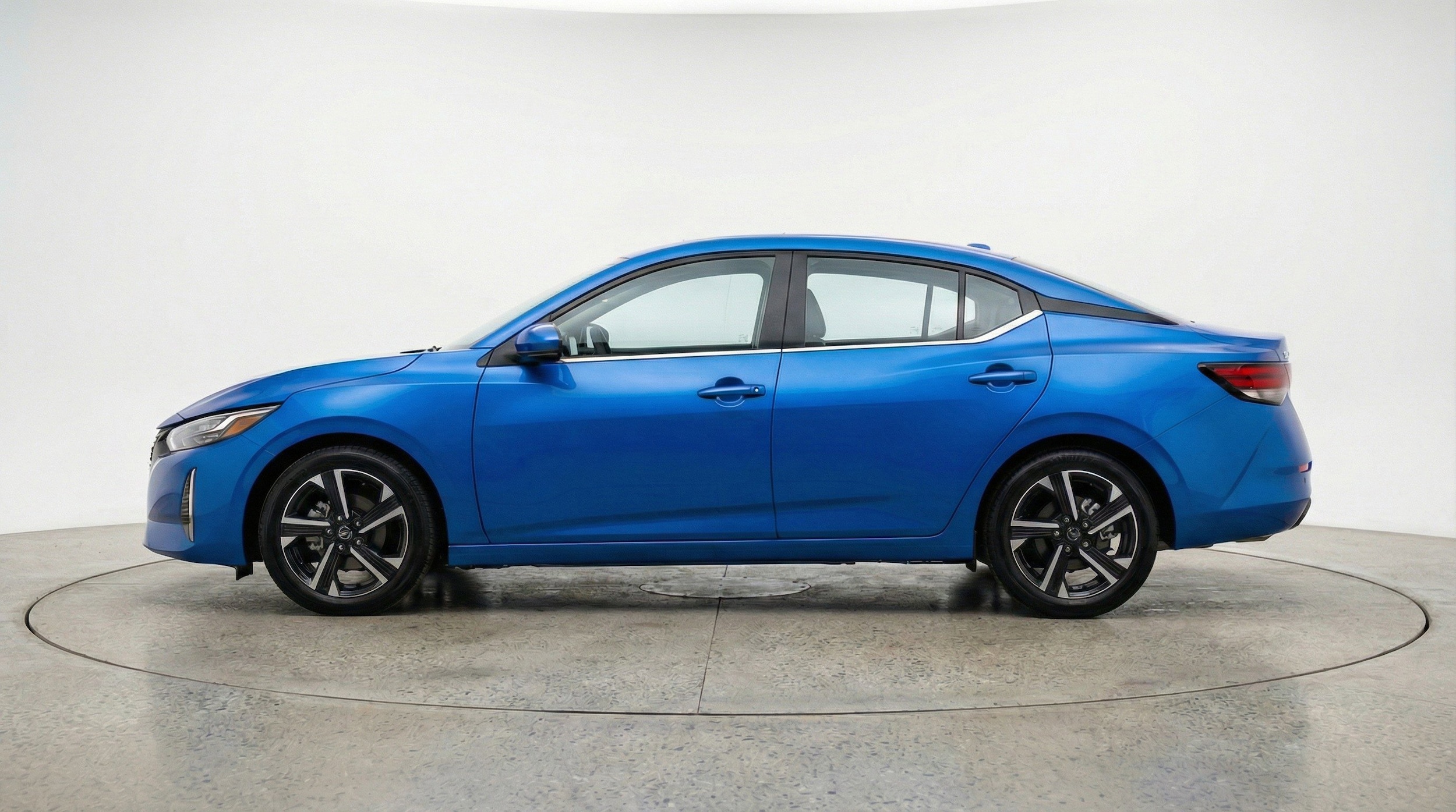 Thumbnail: 2025 Nissan Sentra - 5