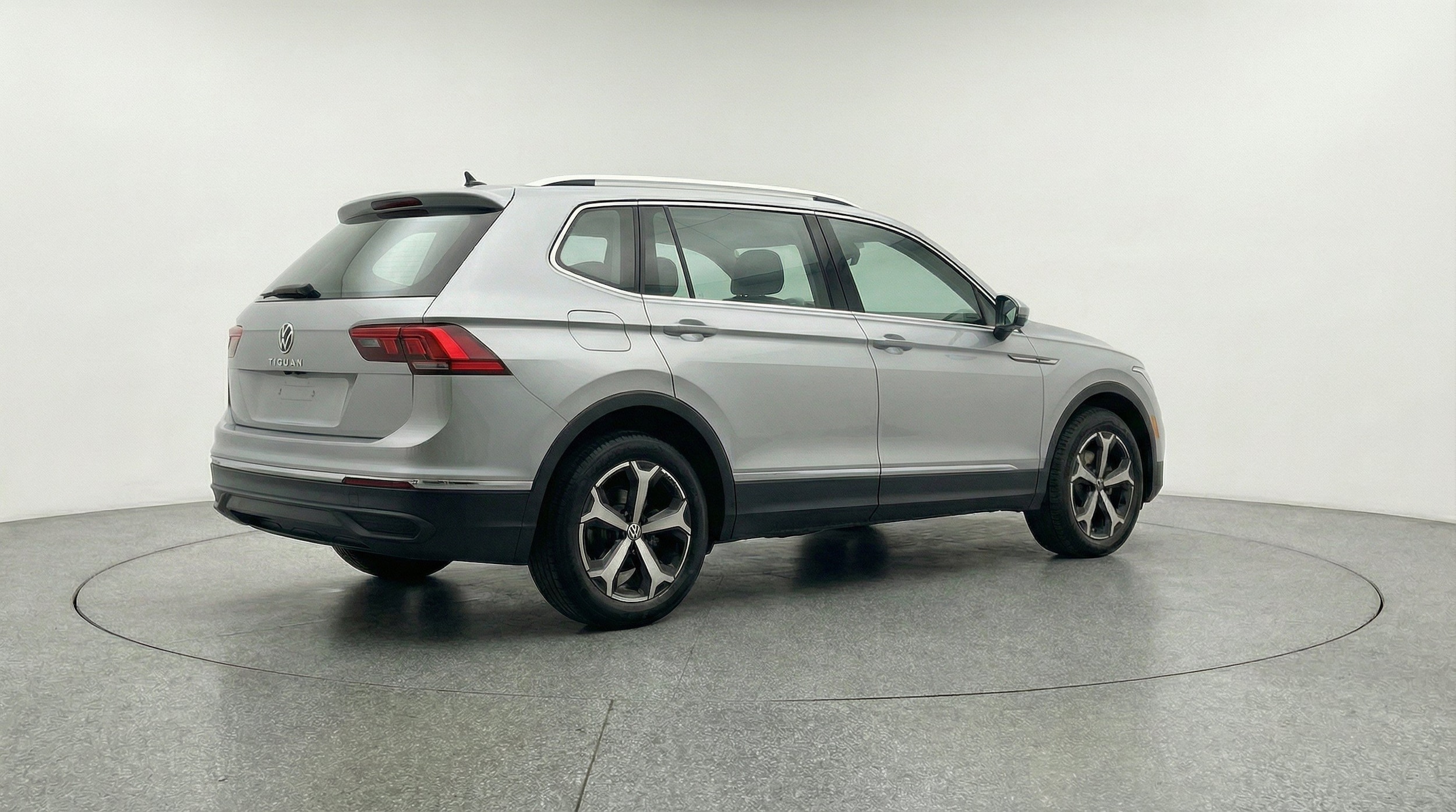 Thumbnail: 2026 Volkswagen Tiguan - 9