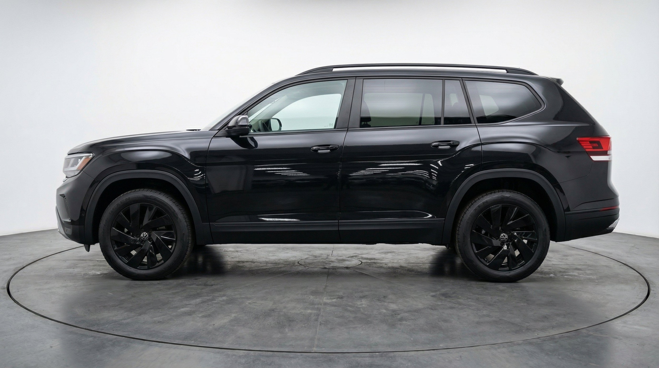 Thumbnail: 2026 Volkswagen Atlas - 5