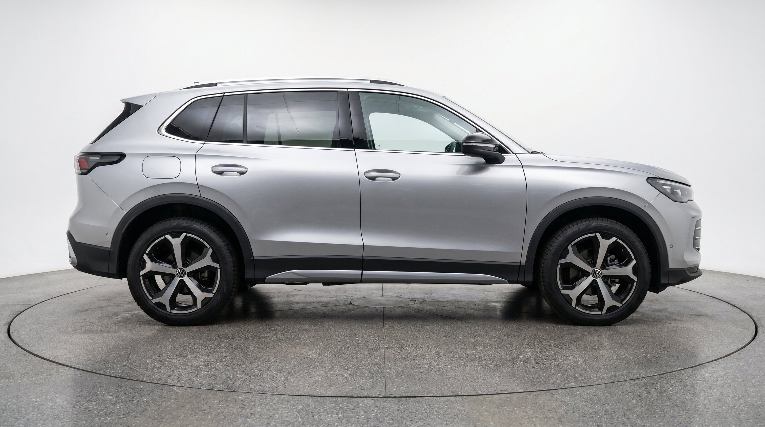Thumbnail: 2026 Volkswagen Tiguan - 11
