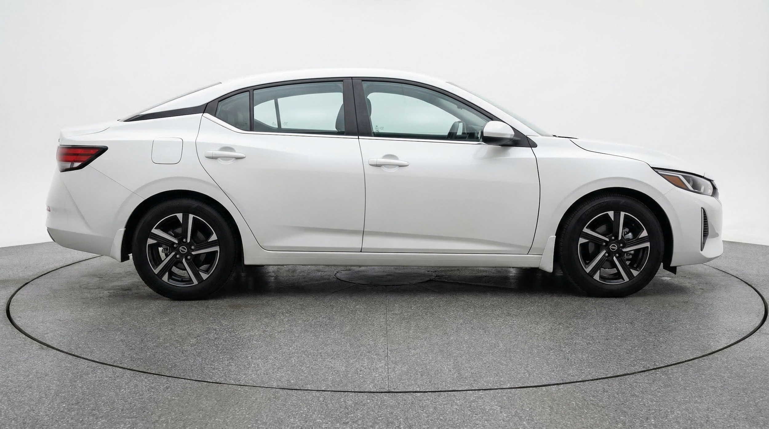 Thumbnail: 2025 Nissan Sentra - 11