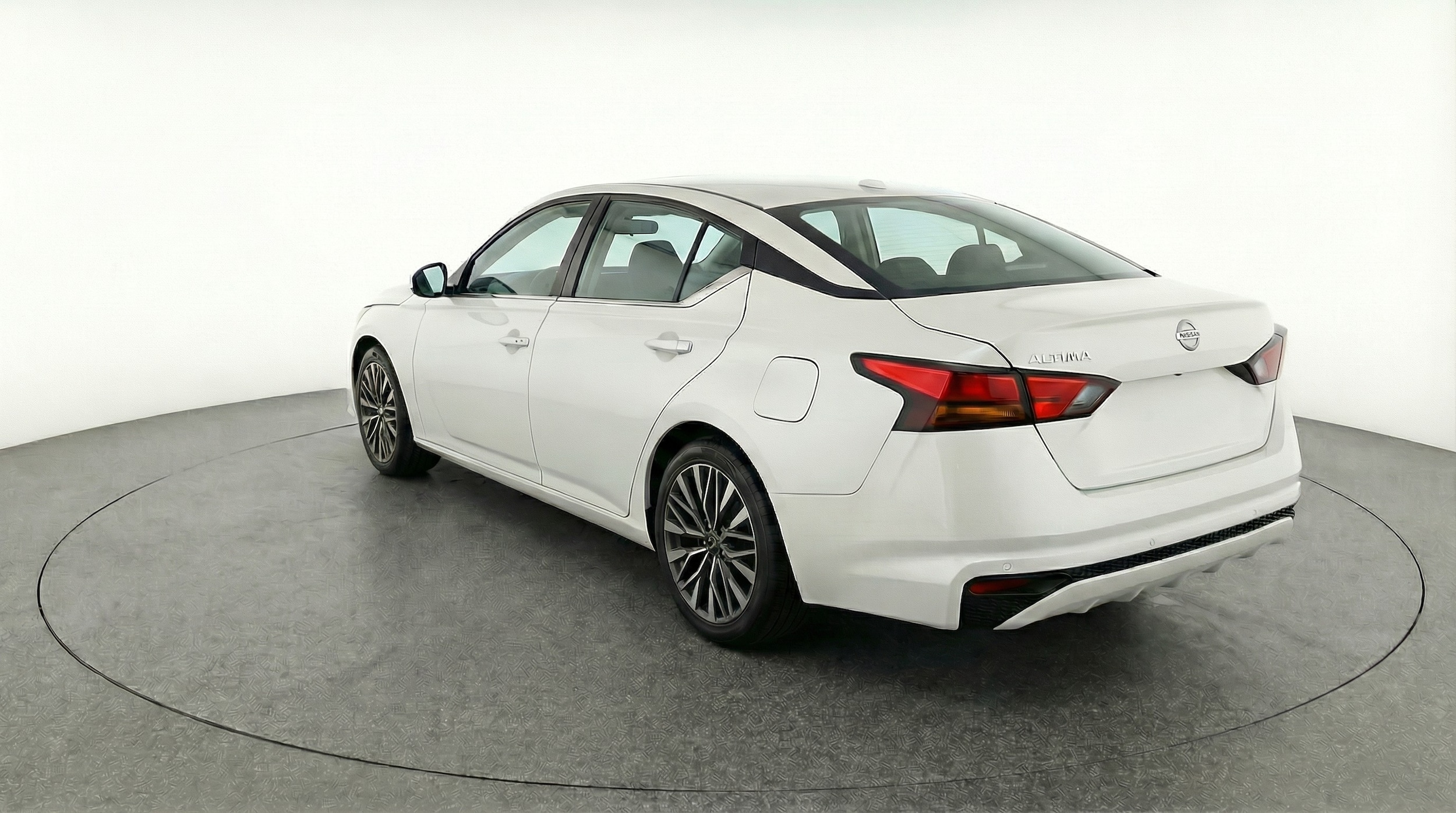 Thumbnail: 2025 Nissan Altima - 5