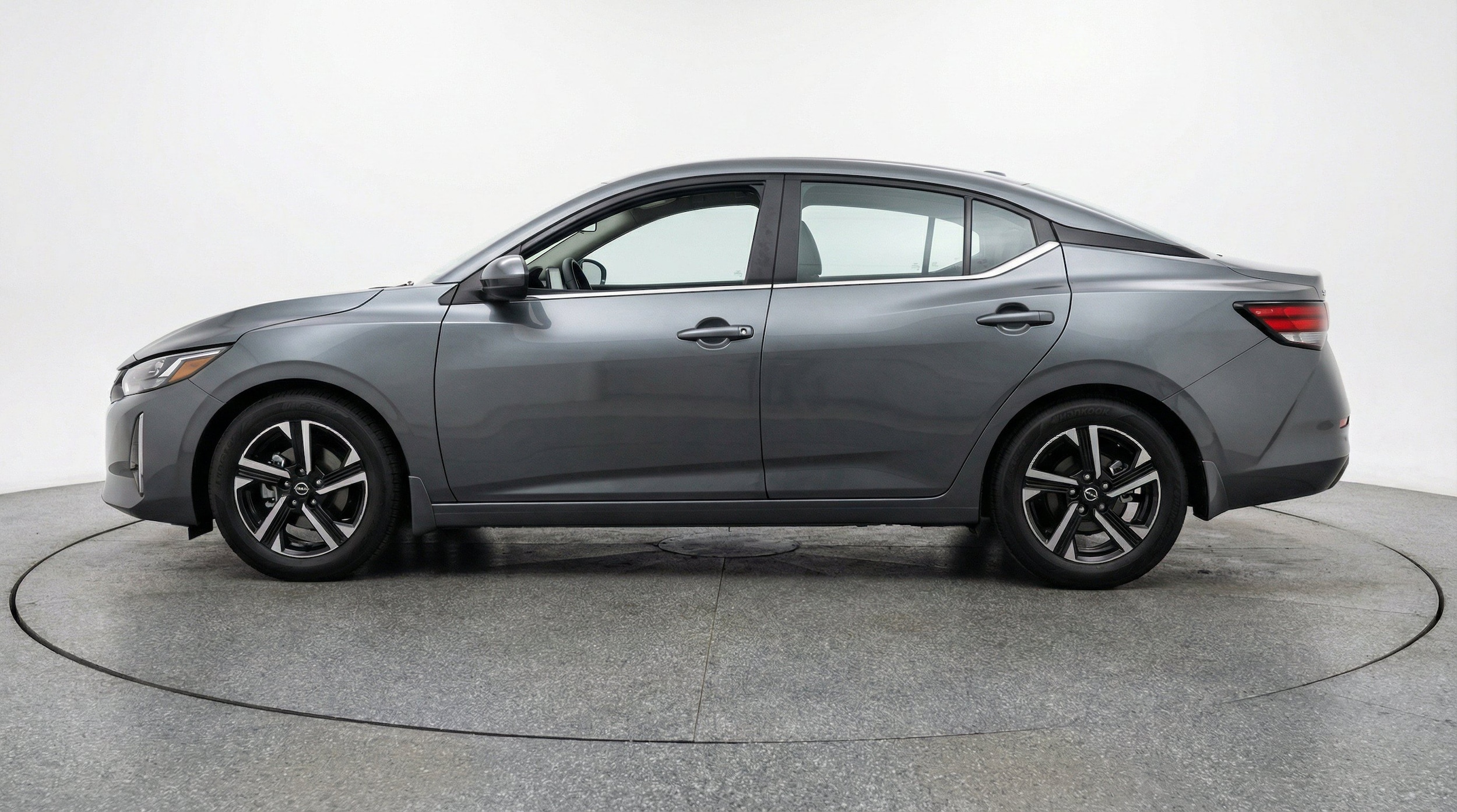 Thumbnail: 2025 Nissan Sentra - 5