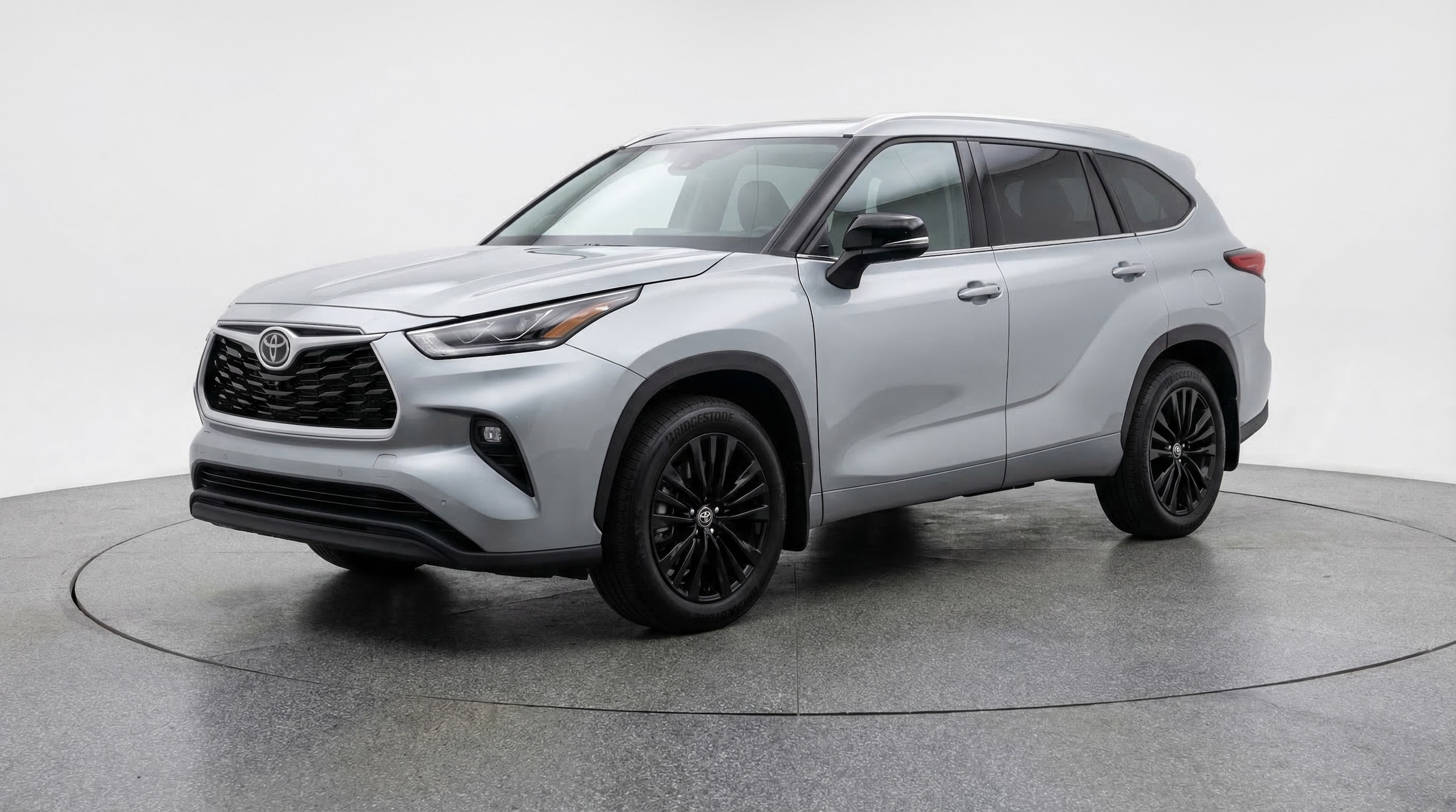Thumbnail: 2025 Toyota Highlander - 3