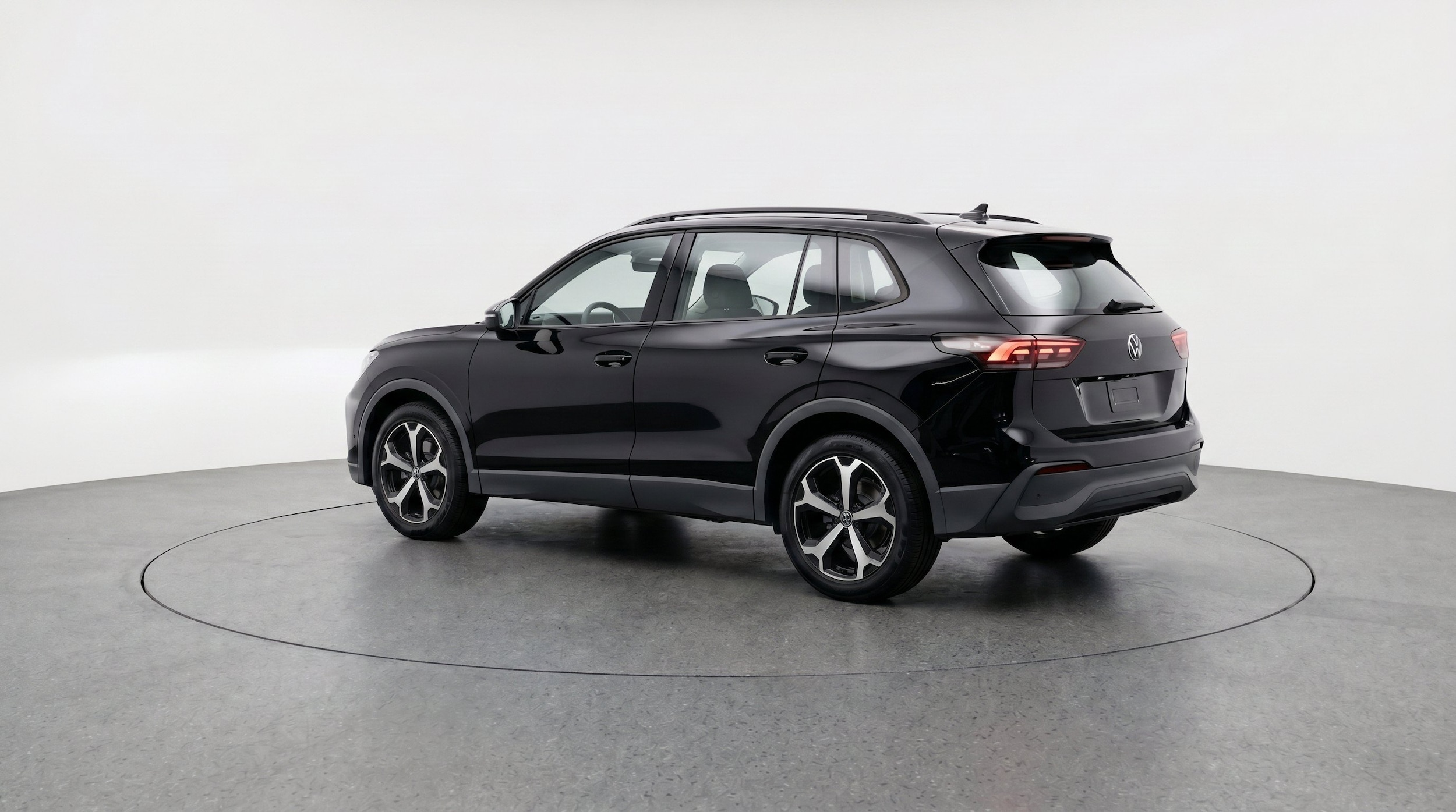 Thumbnail: 2026 Volkswagen Tiguan - 6