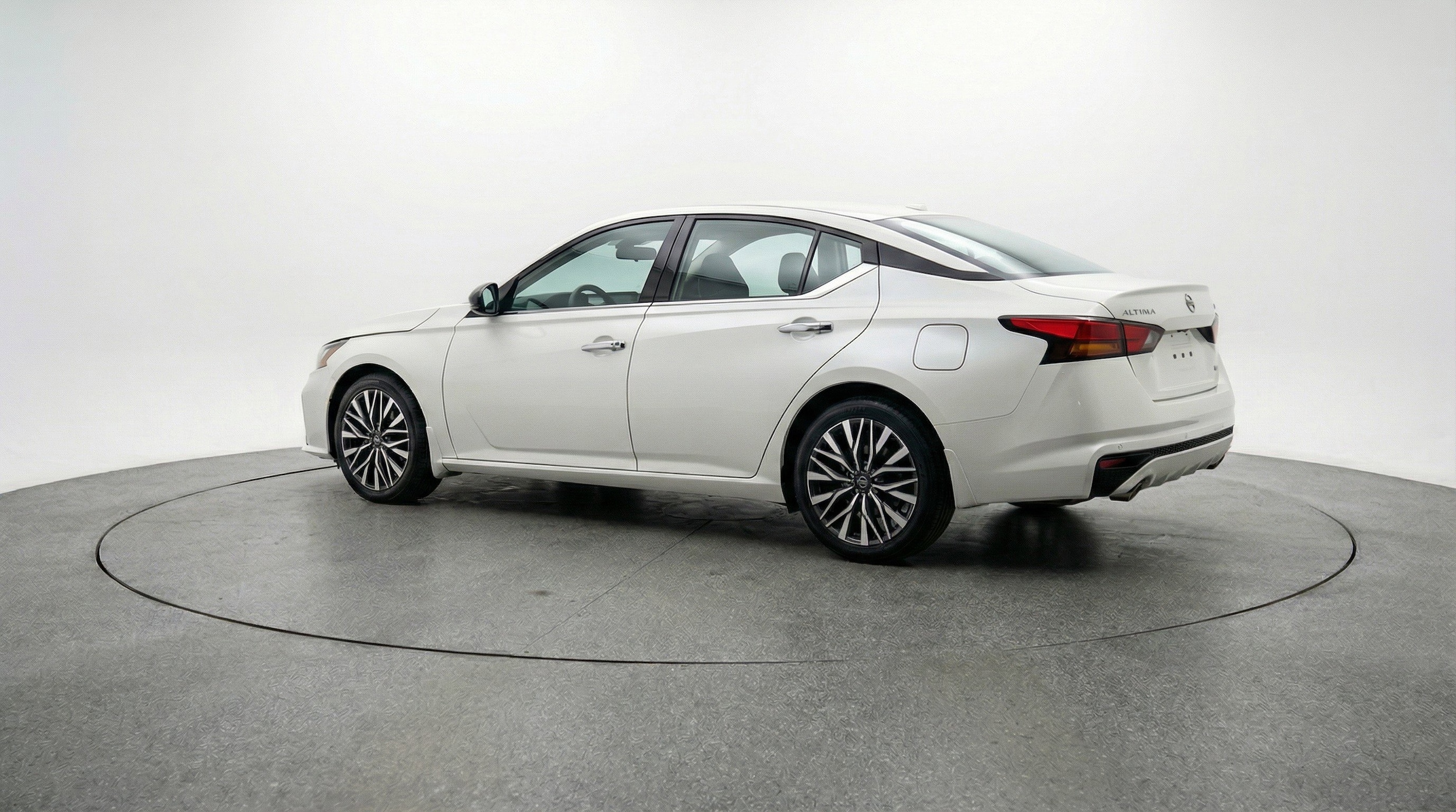 Thumbnail: 2025 Nissan Altima - 6