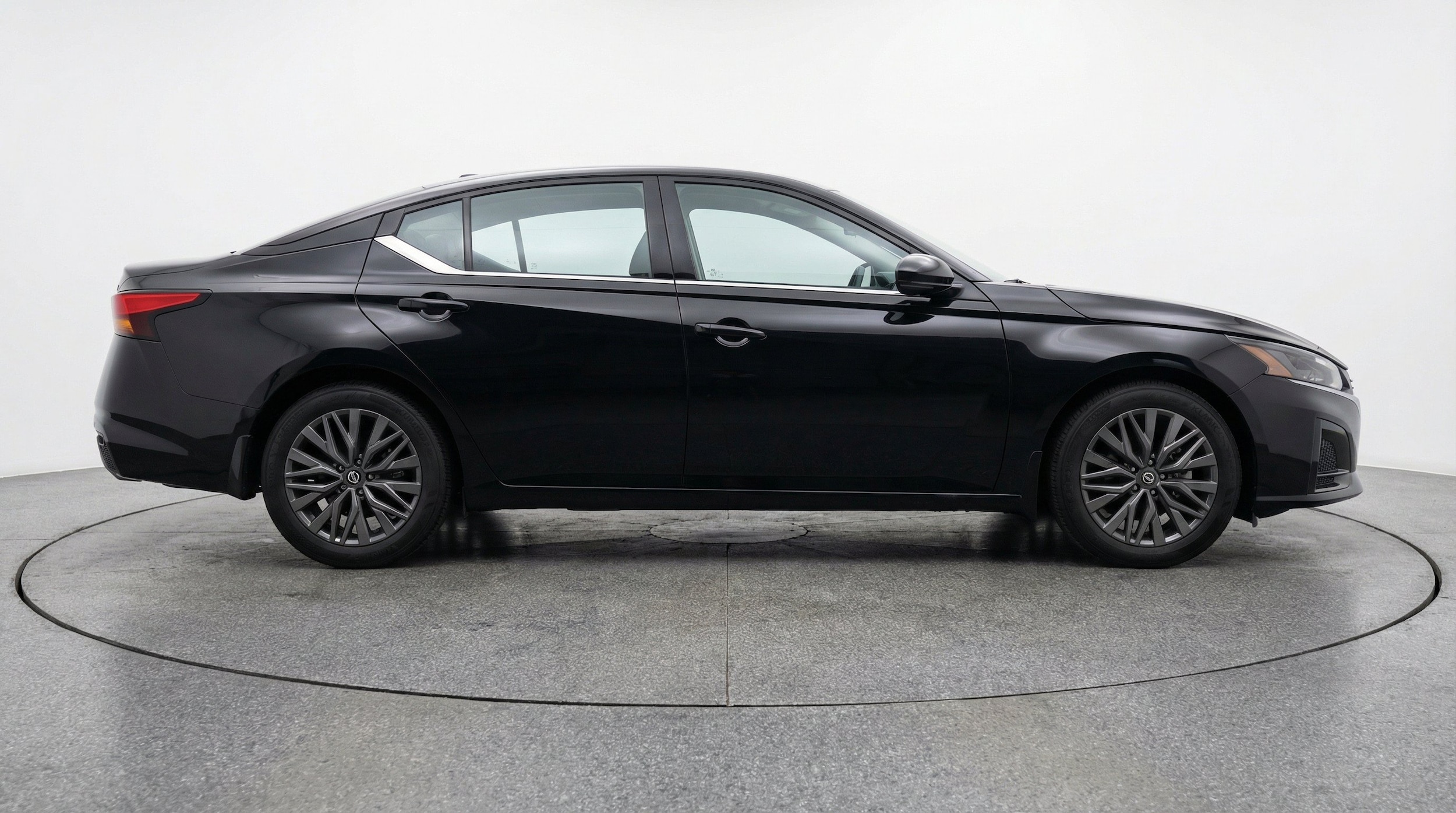 Thumbnail: 2025 Nissan Altima - 10