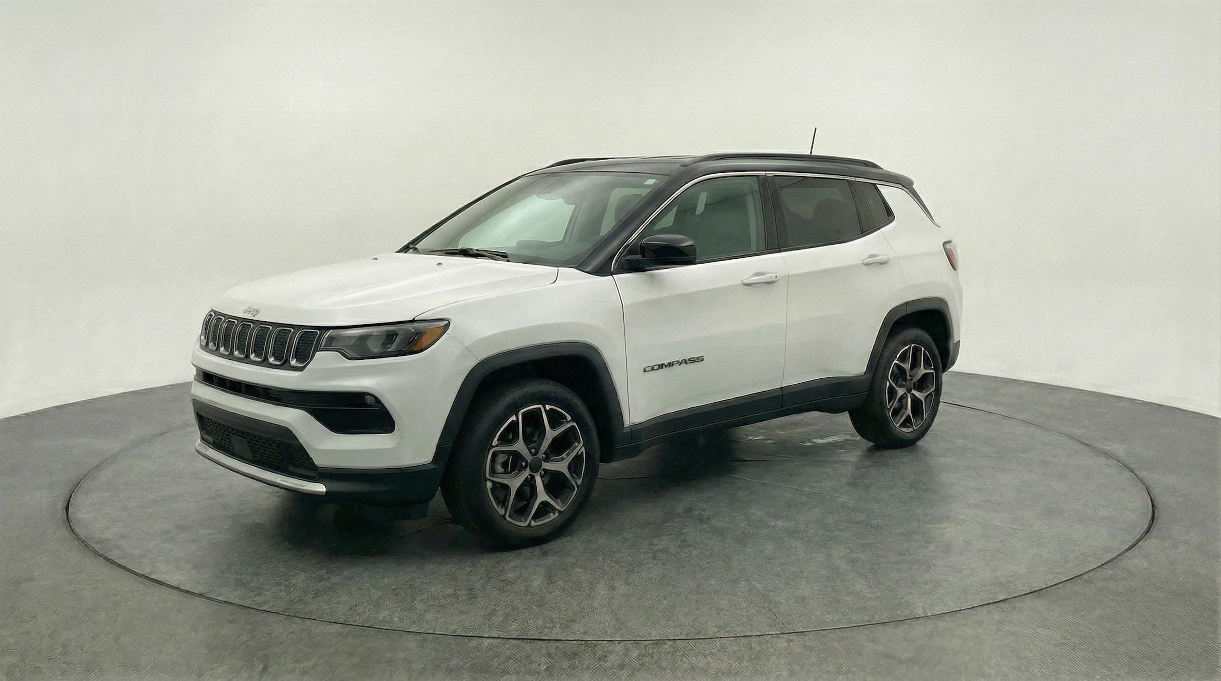 Thumbnail: 2025 Jeep Compass - 3
