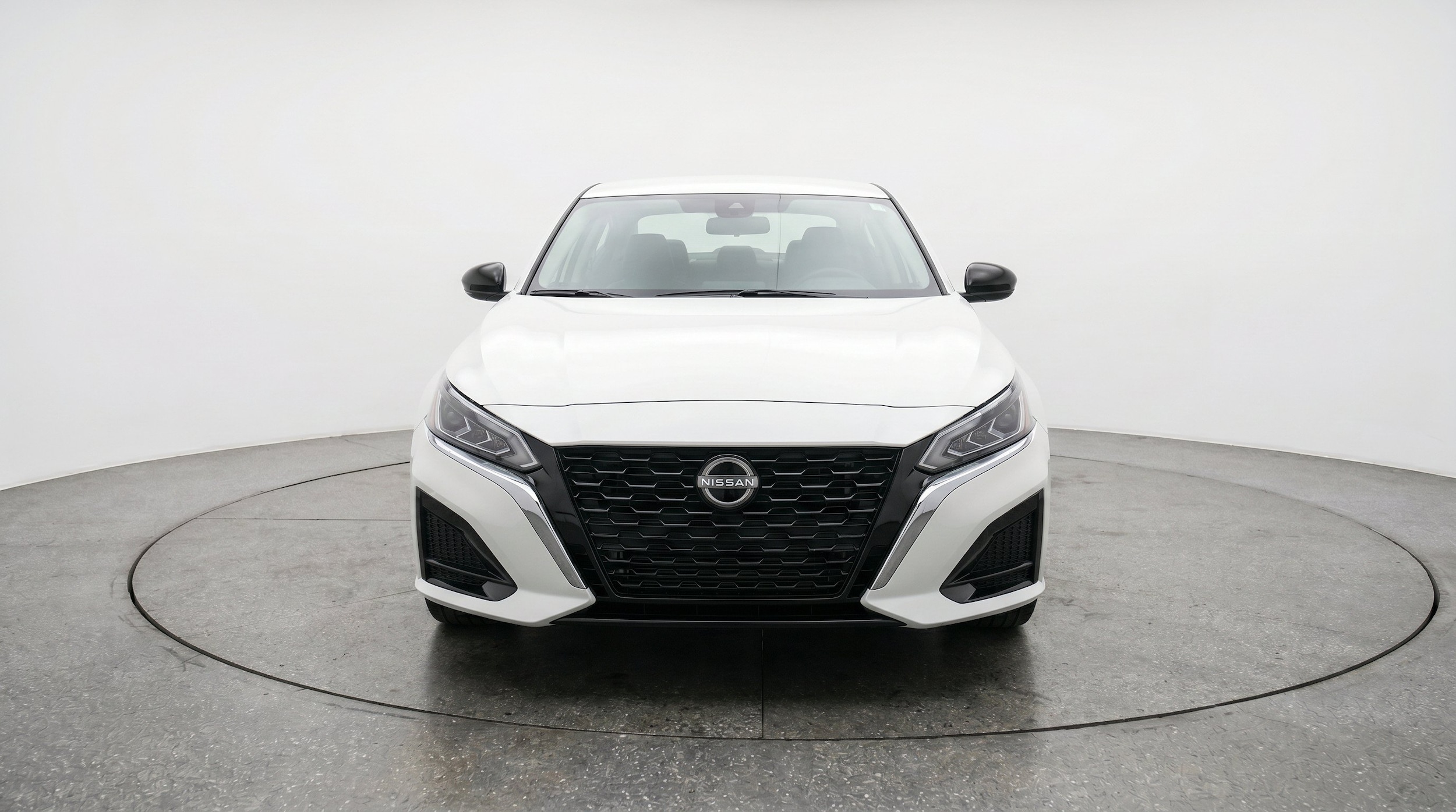 Thumbnail: 2025 Nissan Altima - 2