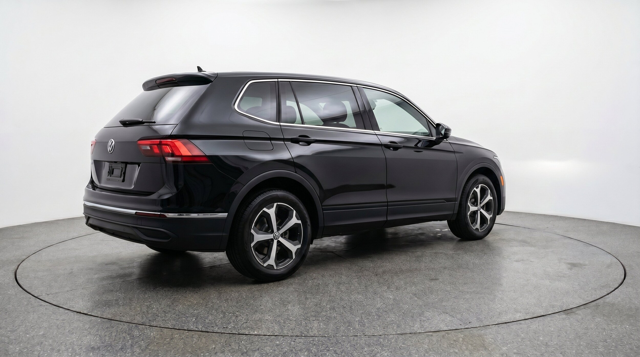 Thumbnail: 2026 Volkswagen Tiguan - 9