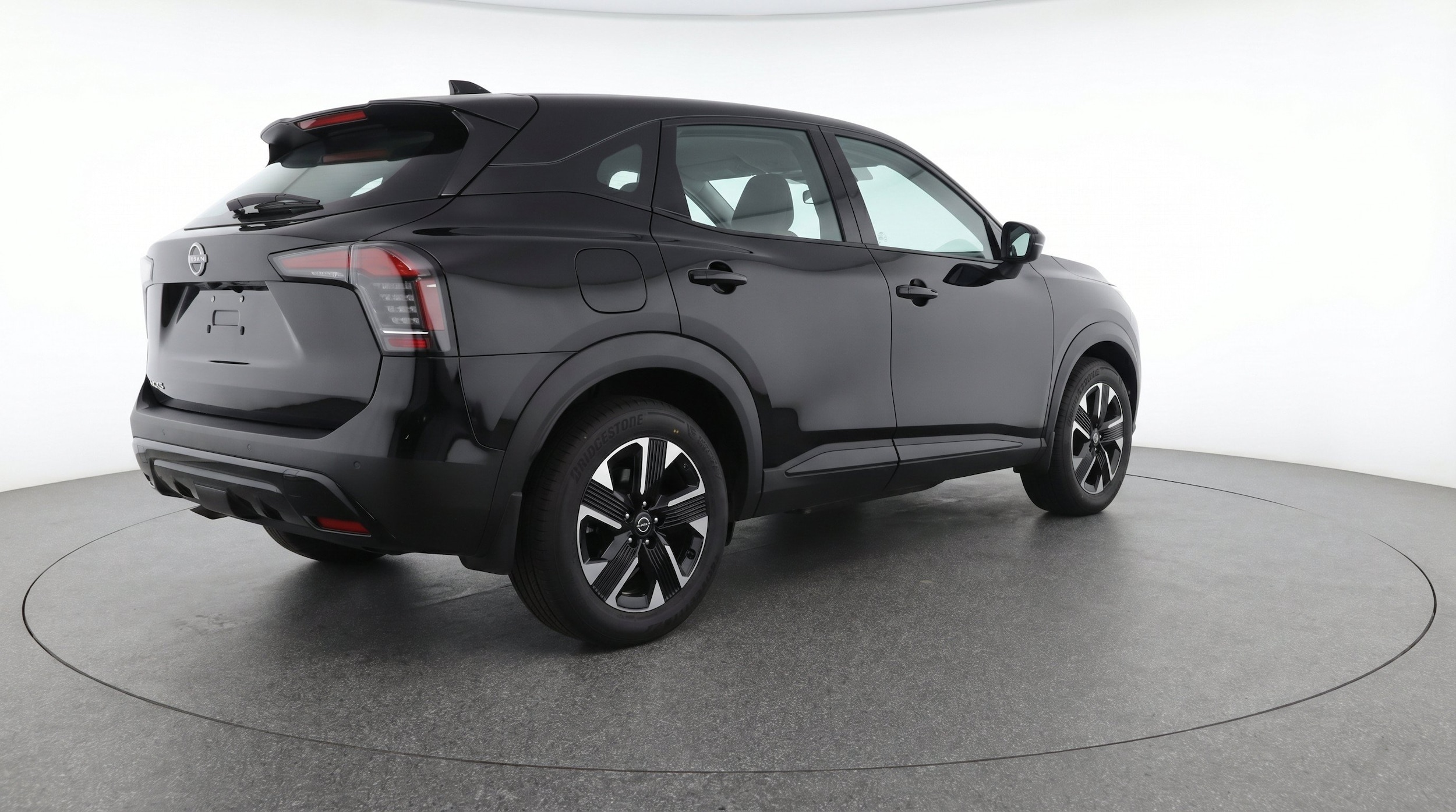 Thumbnail: 2026 Nissan Kicks - 9