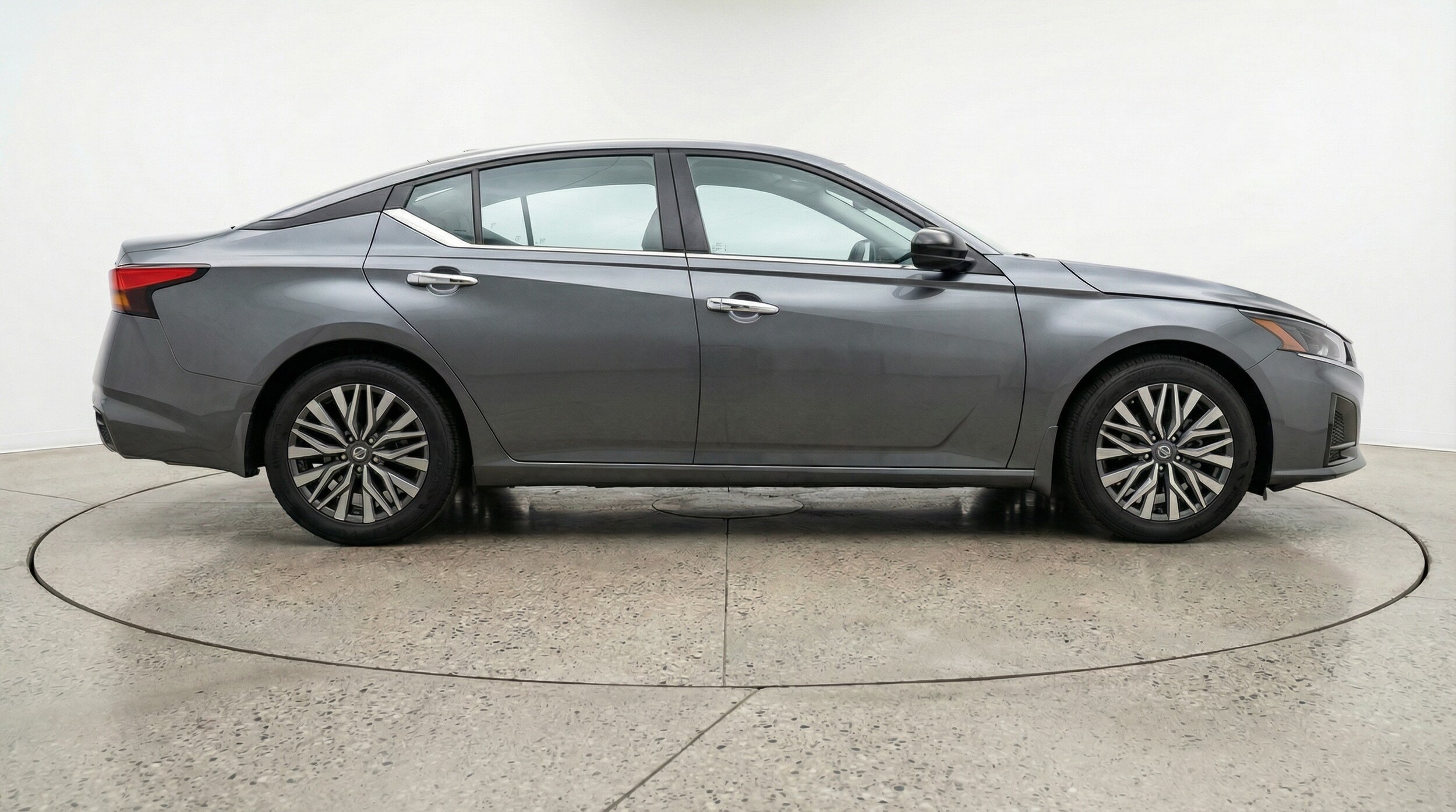 Thumbnail: 2025 Nissan Altima - 8