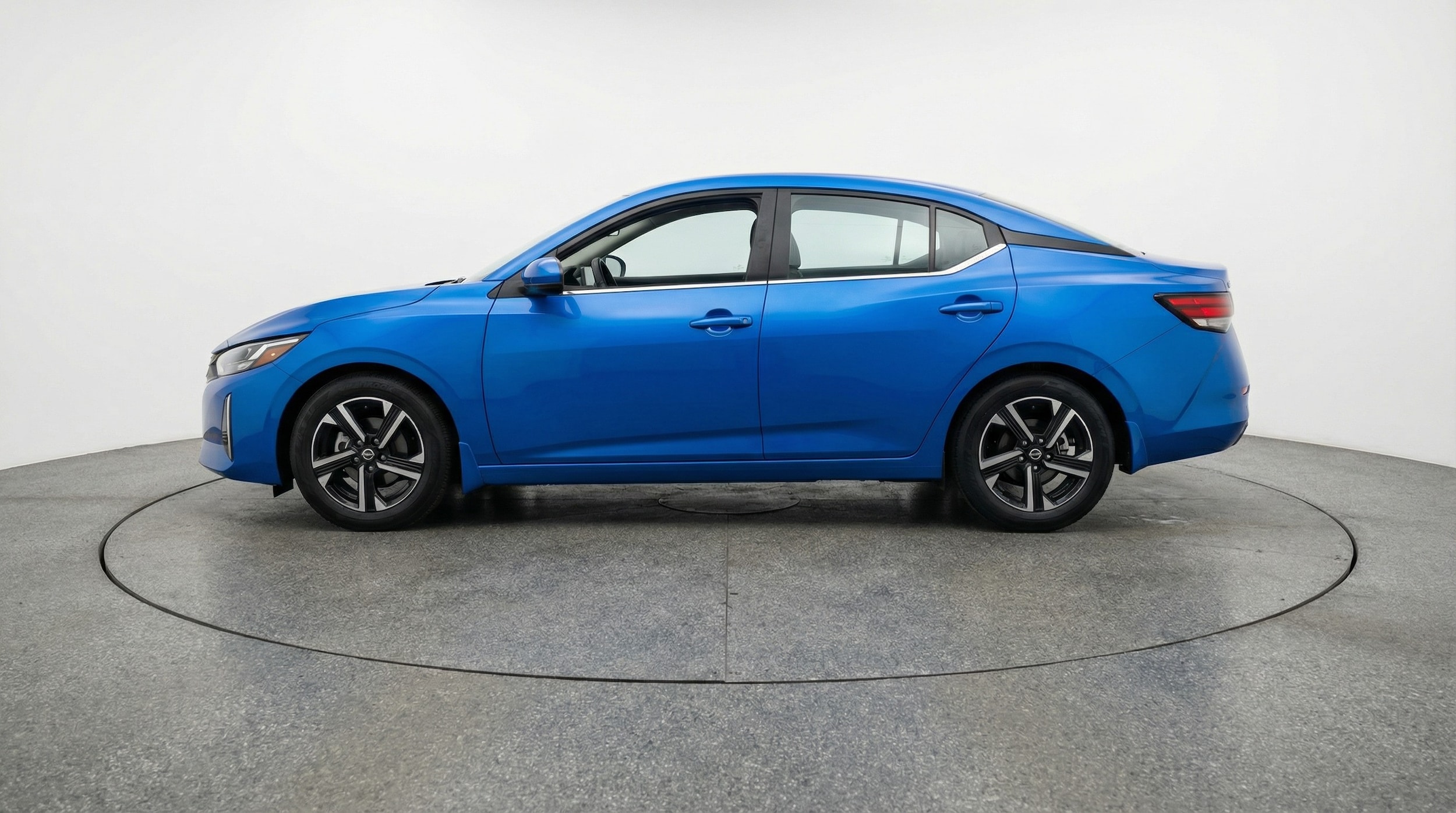 Thumbnail: 2025 Nissan Sentra - 4