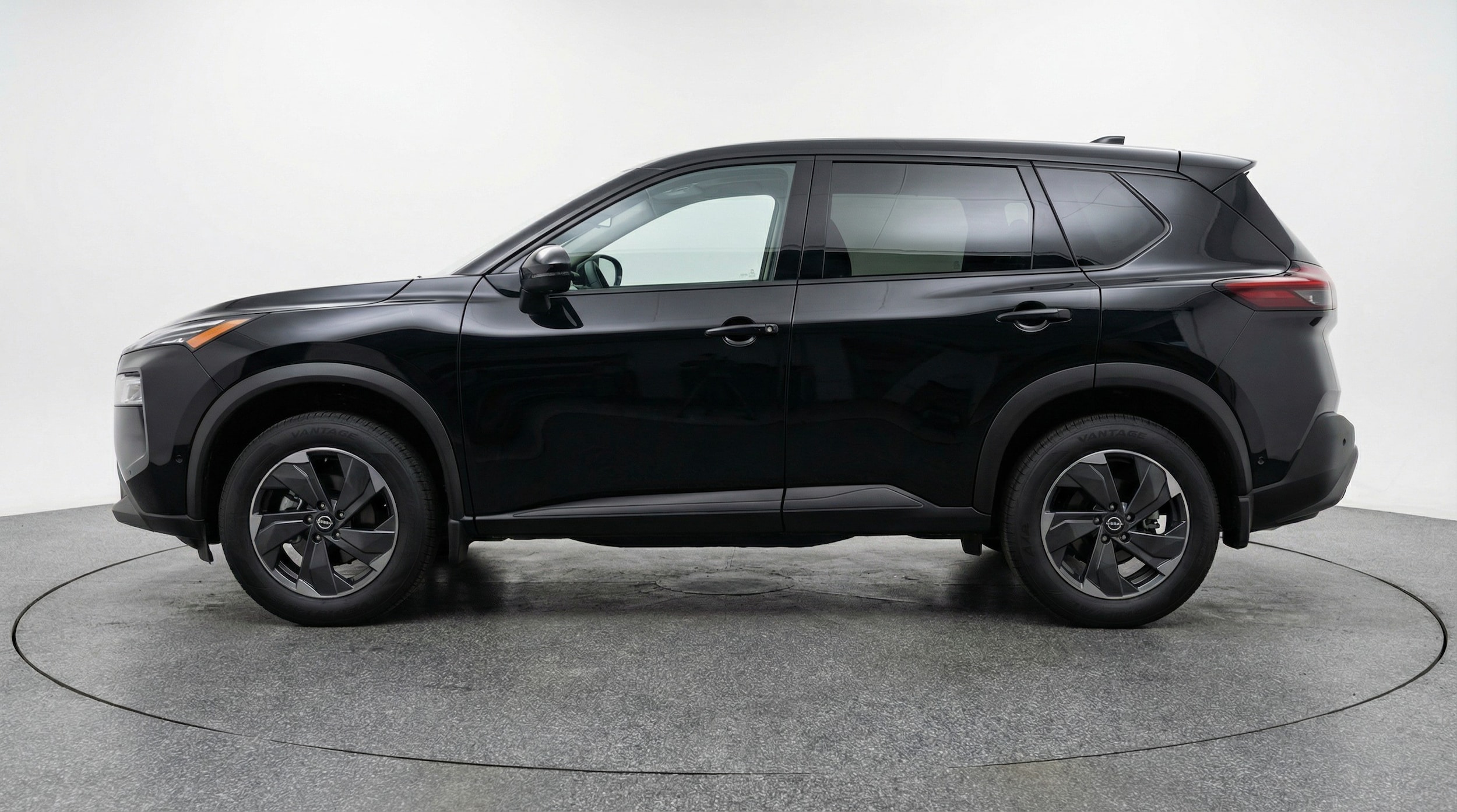 Thumbnail: 2025 Nissan Rogue - 4