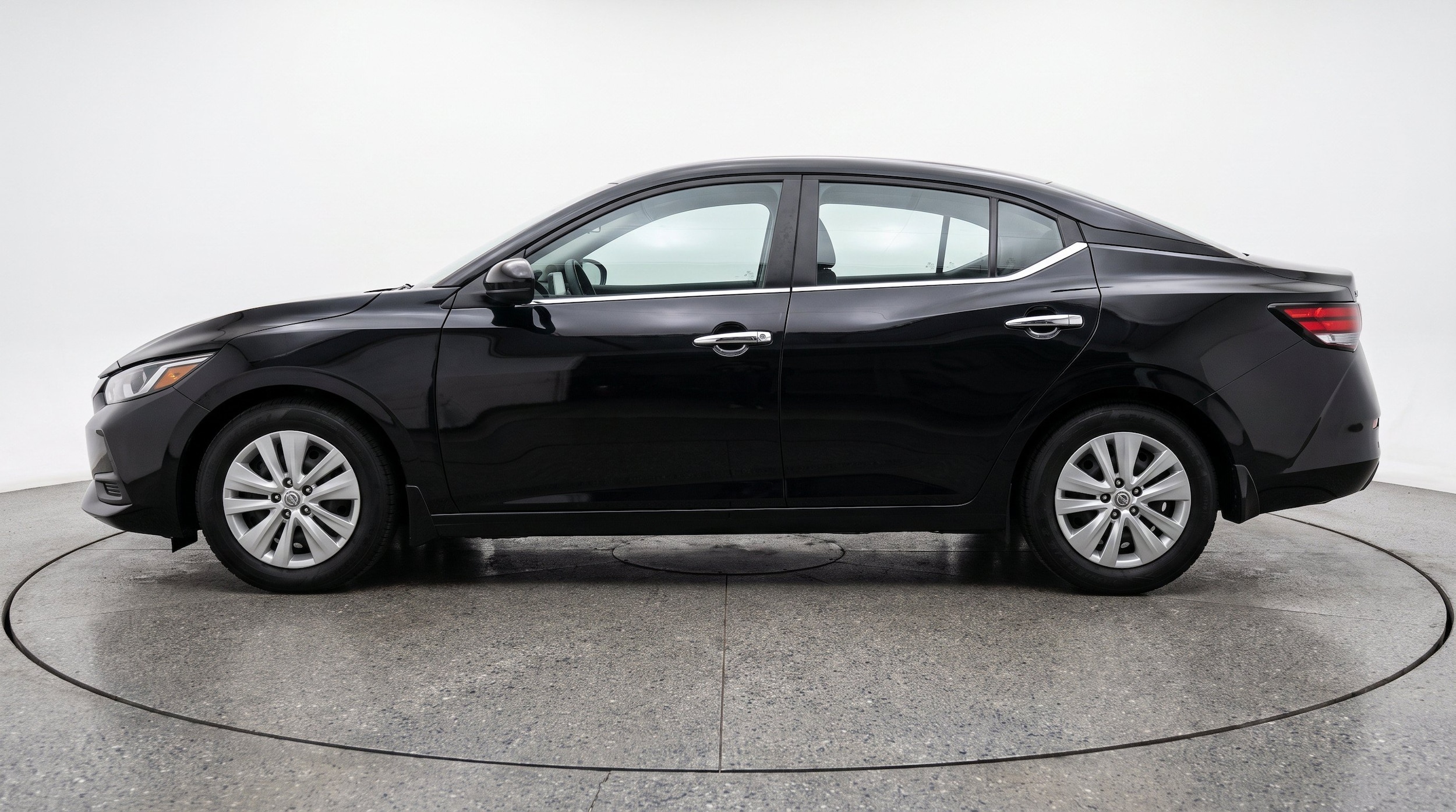 Thumbnail: 2025 Nissan Sentra - 5