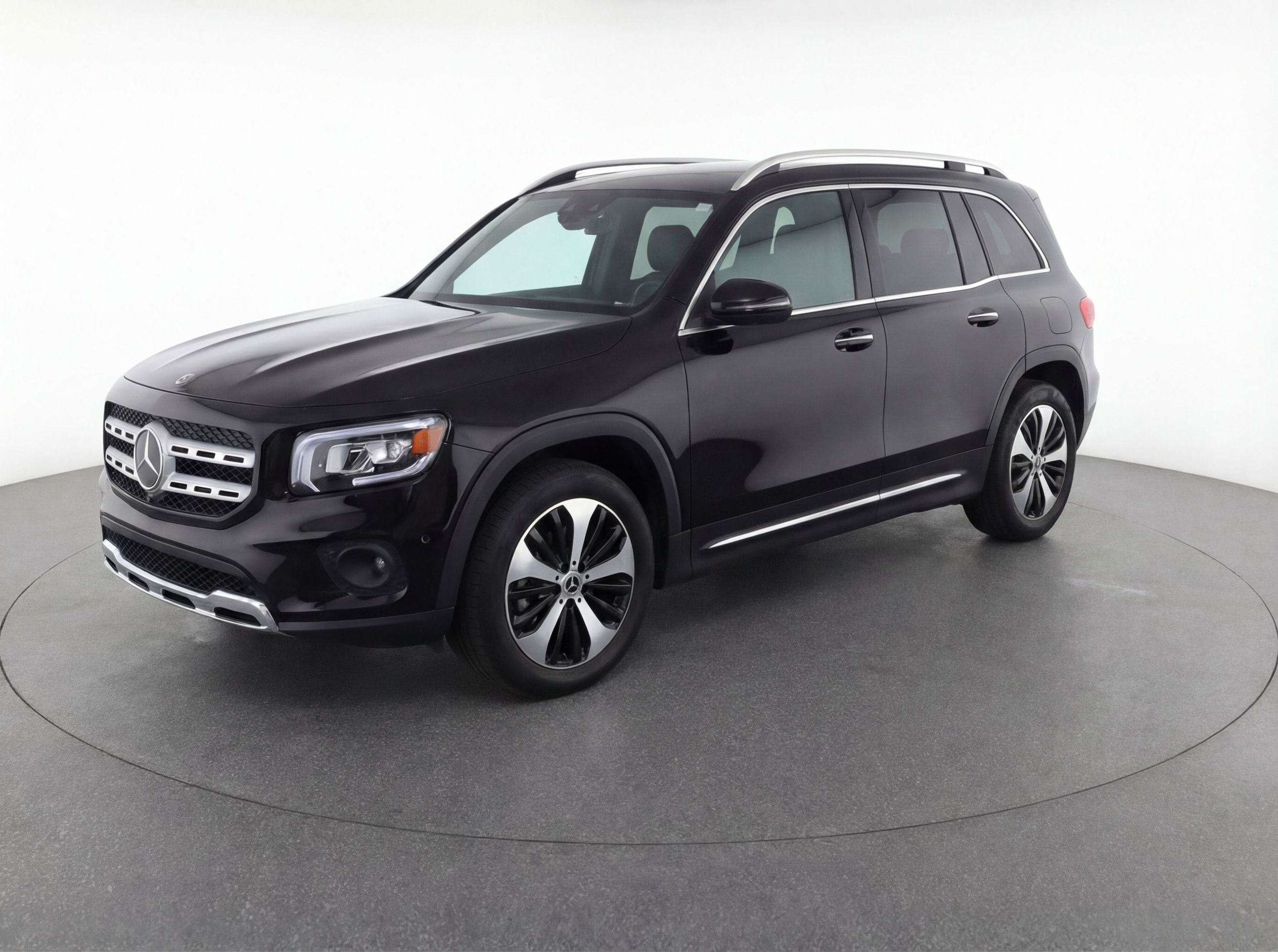 Thumbnail: 2025 Mercedes-Benz GLB - 3