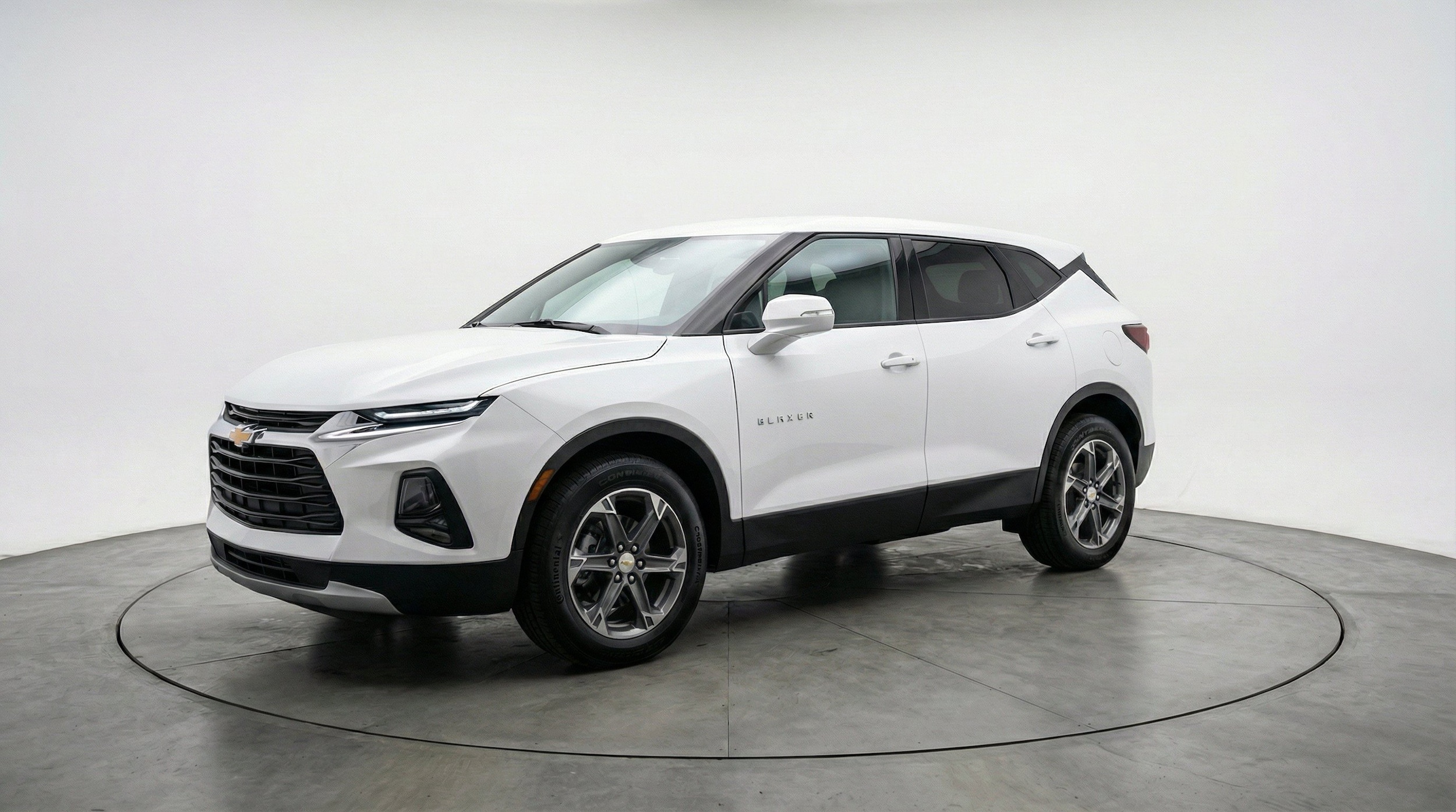 Thumbnail: 2025 Chevrolet Blazer - 3
