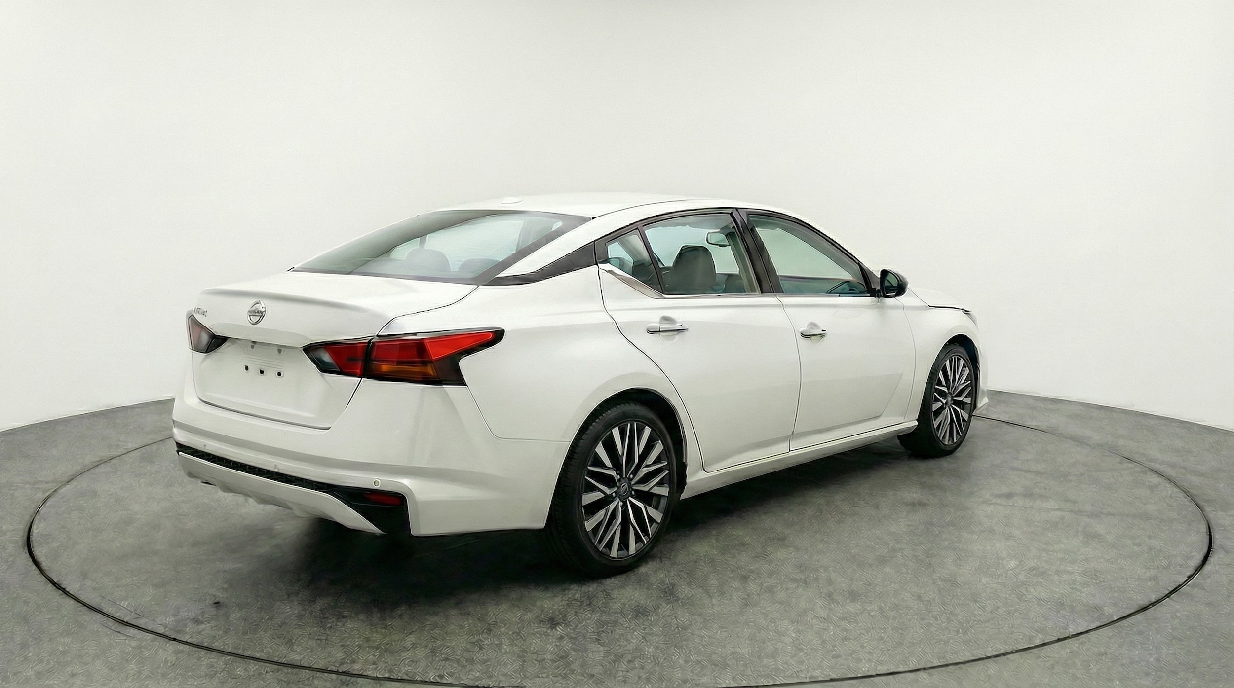 Thumbnail: 2025 Nissan Altima - 7