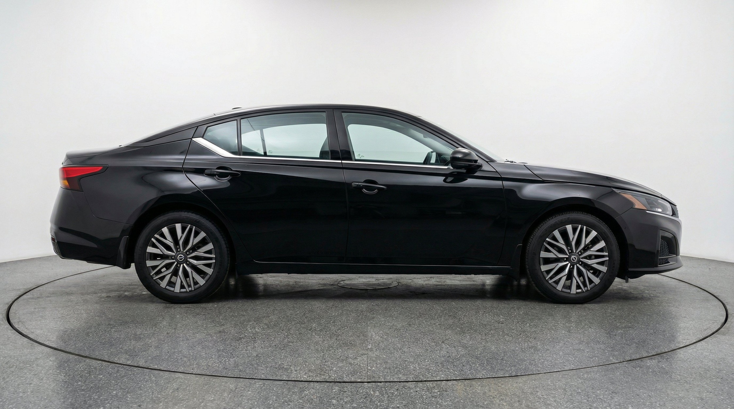 Thumbnail: 2025 Nissan Altima - 11