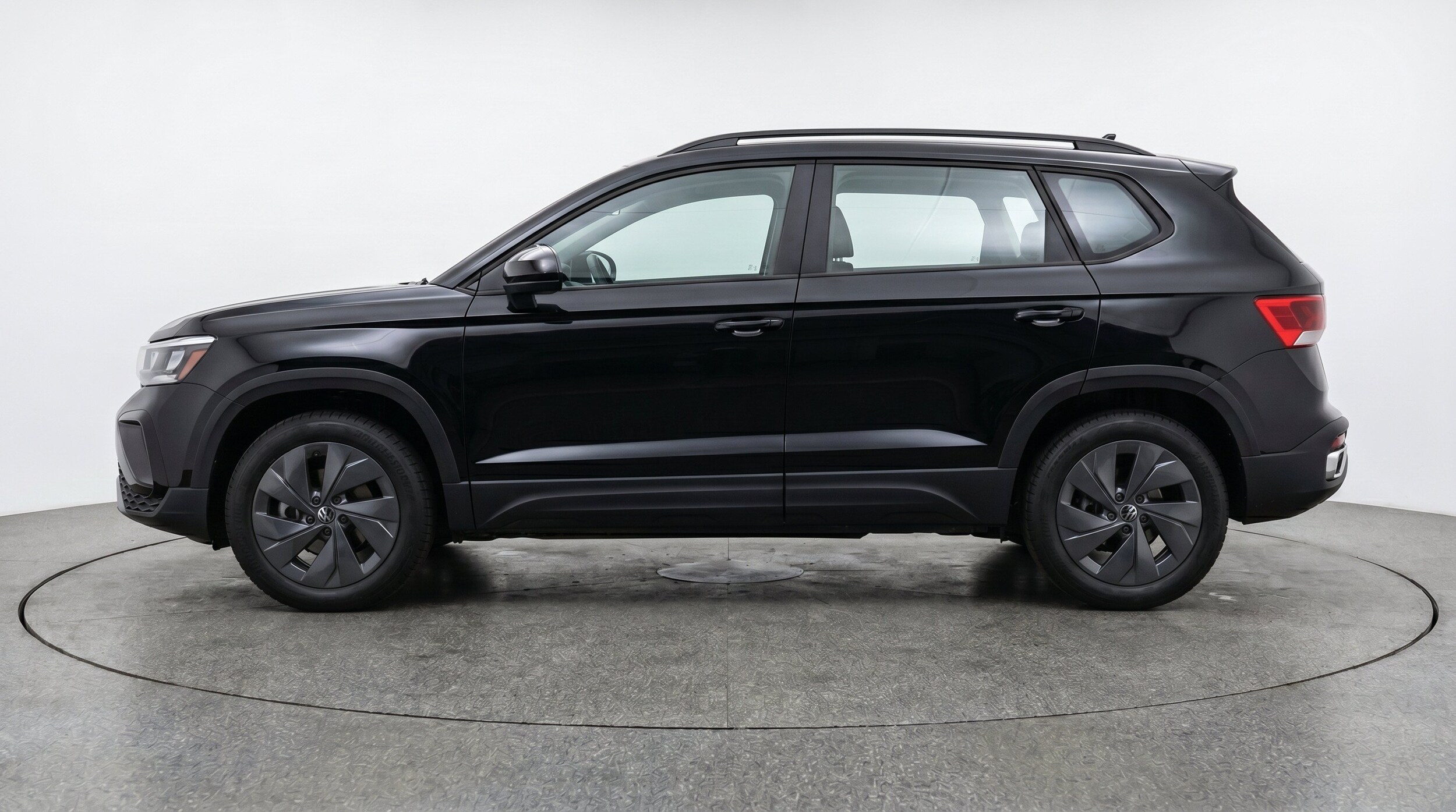Thumbnail: 2026 Volkswagen Taos - 5