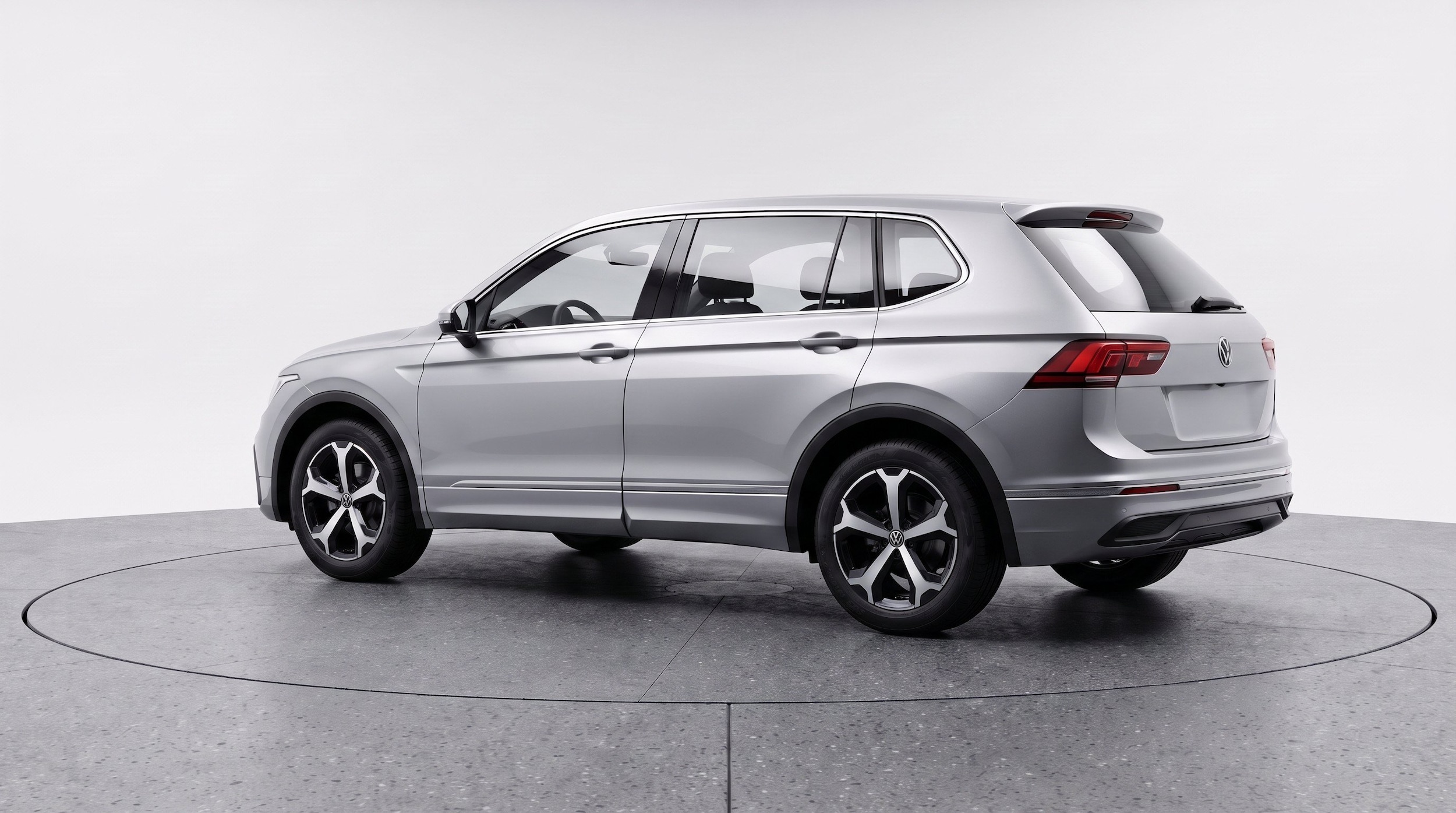 Thumbnail: 2026 Volkswagen Tiguan - 6