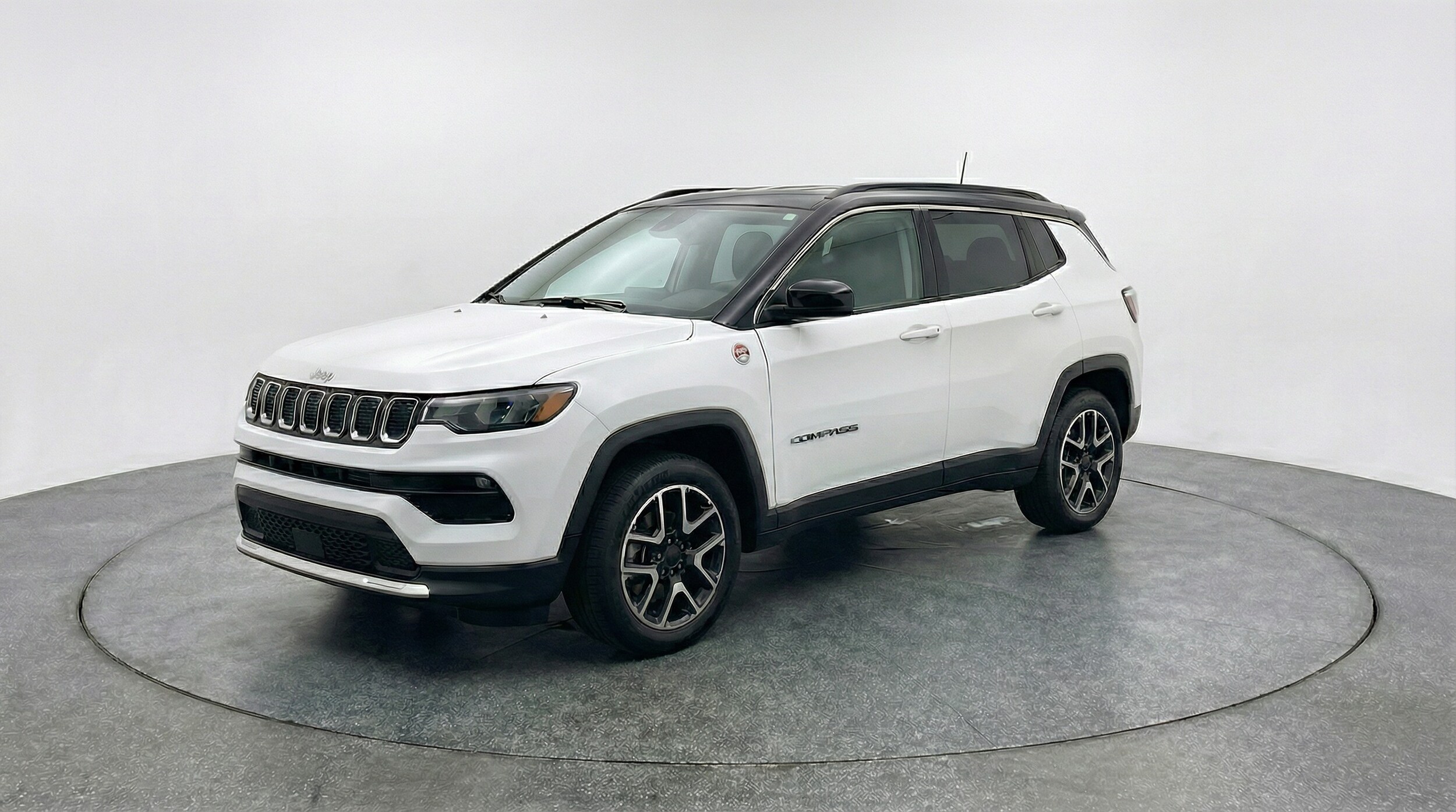 Thumbnail: 2025 Jeep Compass - 3