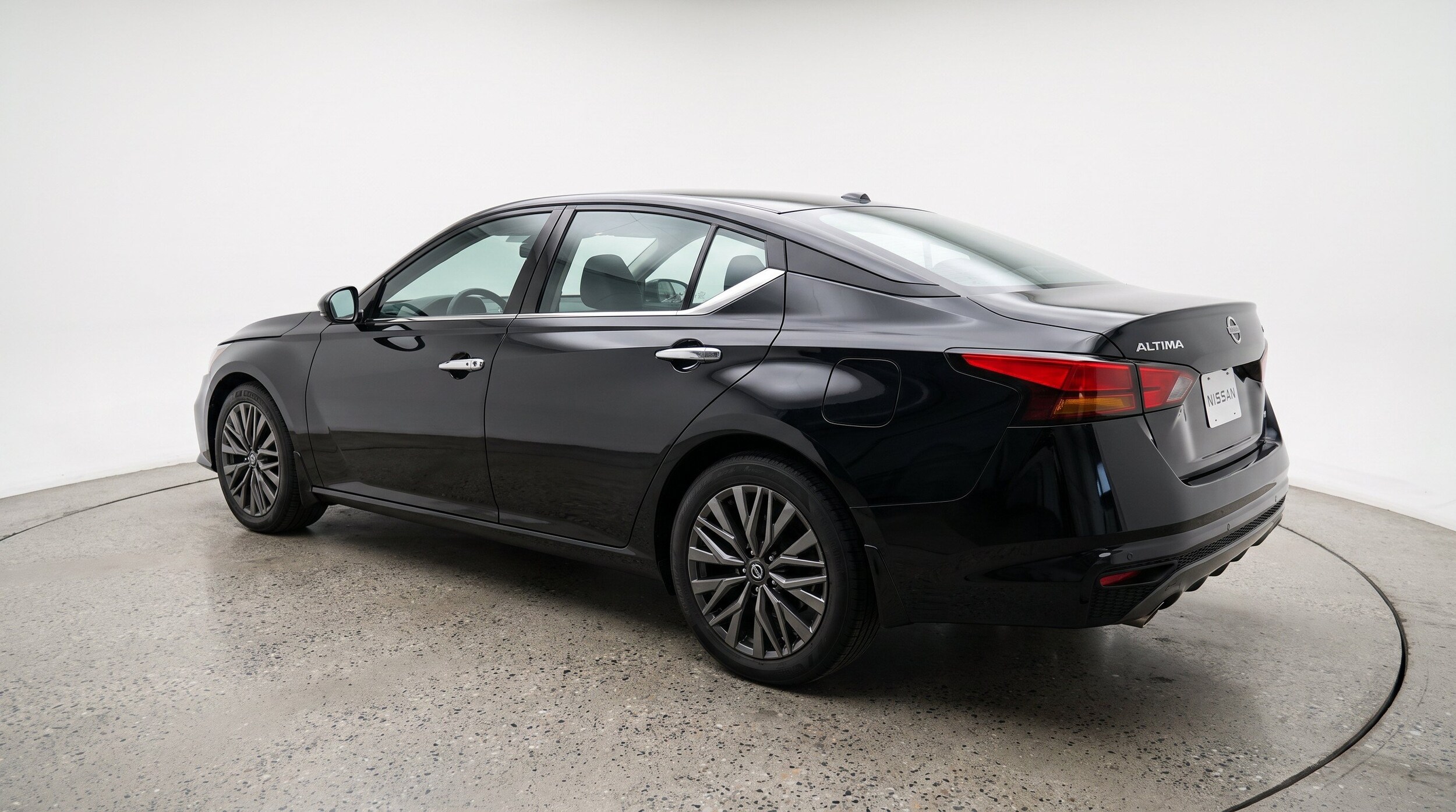 Thumbnail: 2025 Nissan Altima - 6