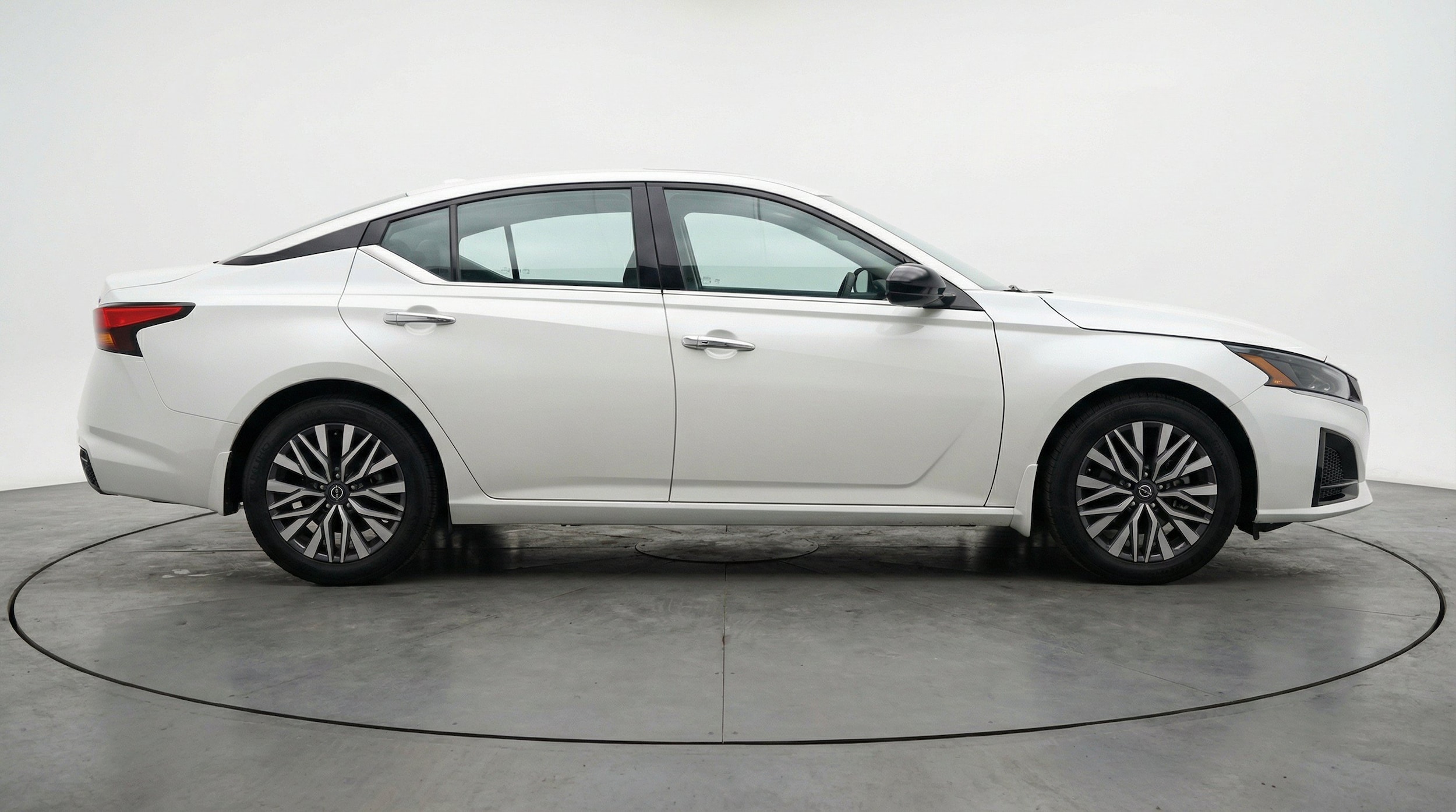 Thumbnail: 2025 Nissan Altima - 11