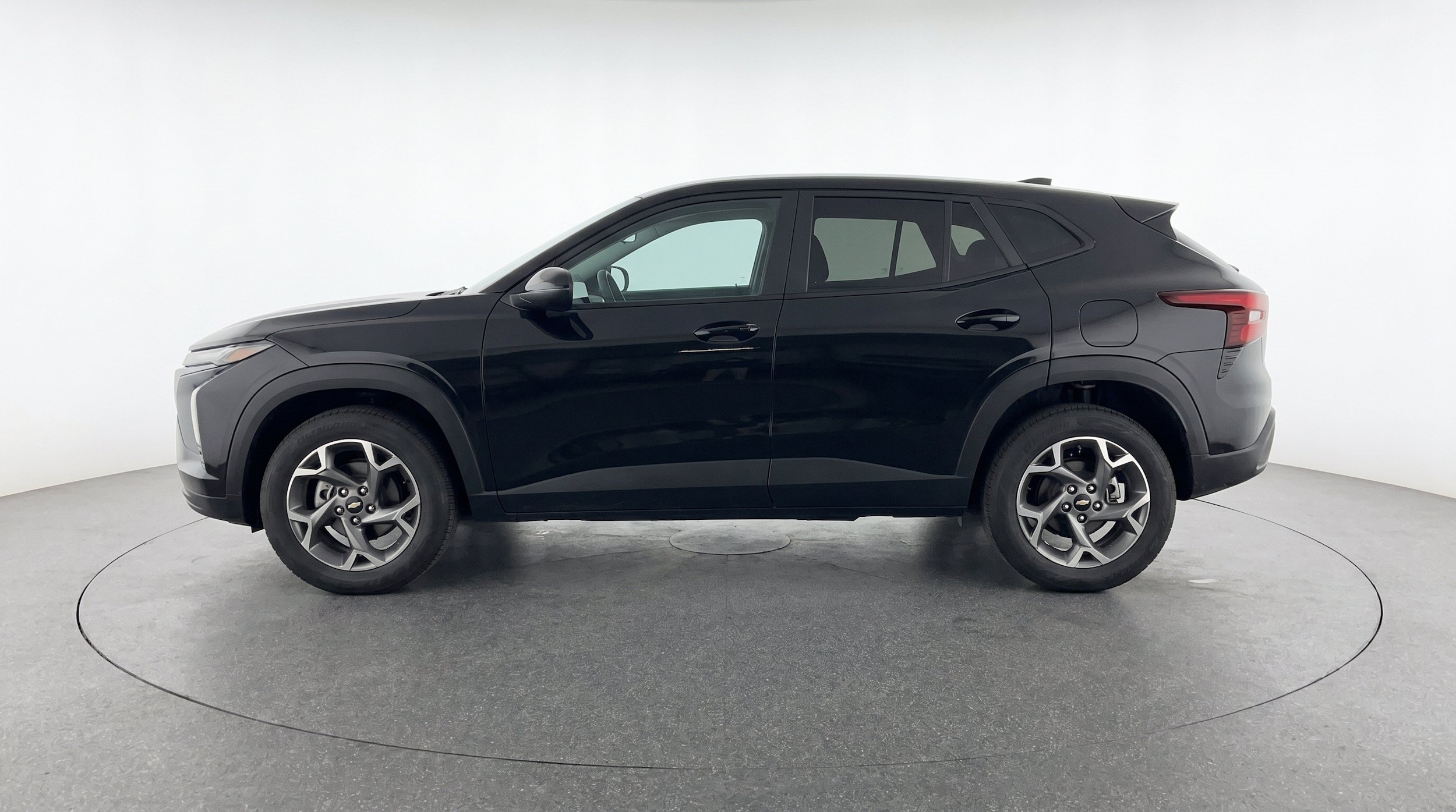 Thumbnail: 2025 Chevrolet Trax - 5