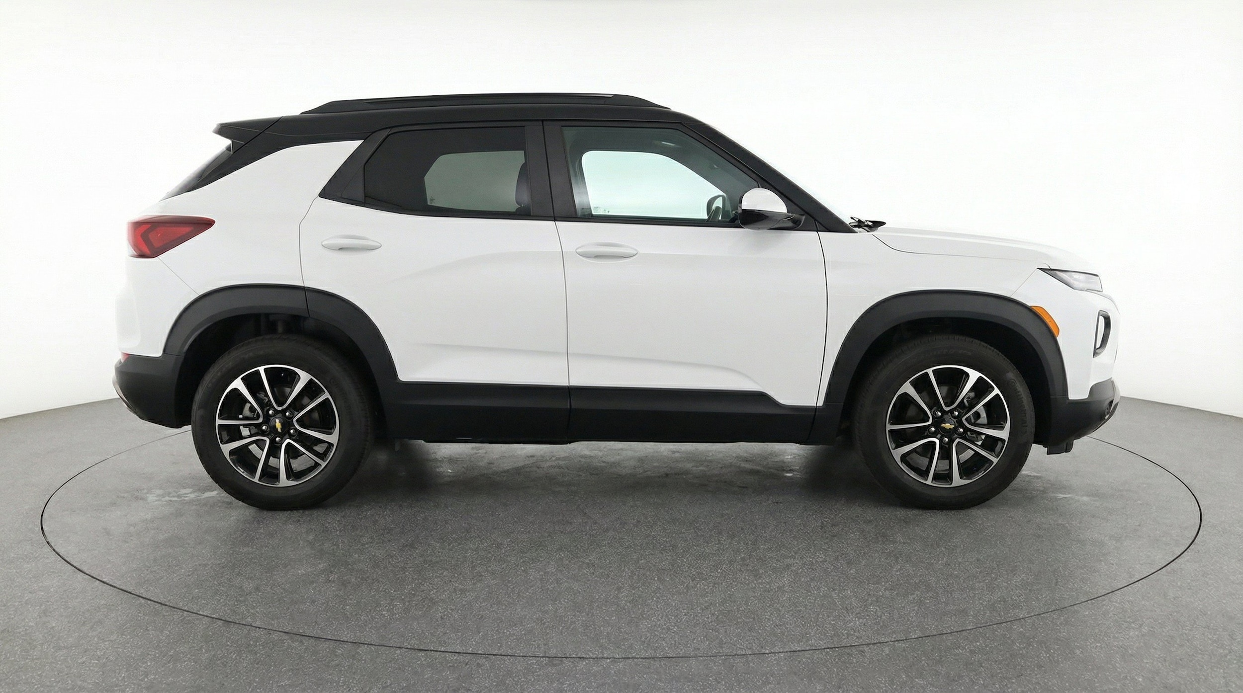 Thumbnail: 2025 Chevrolet TrailBlazer - 11