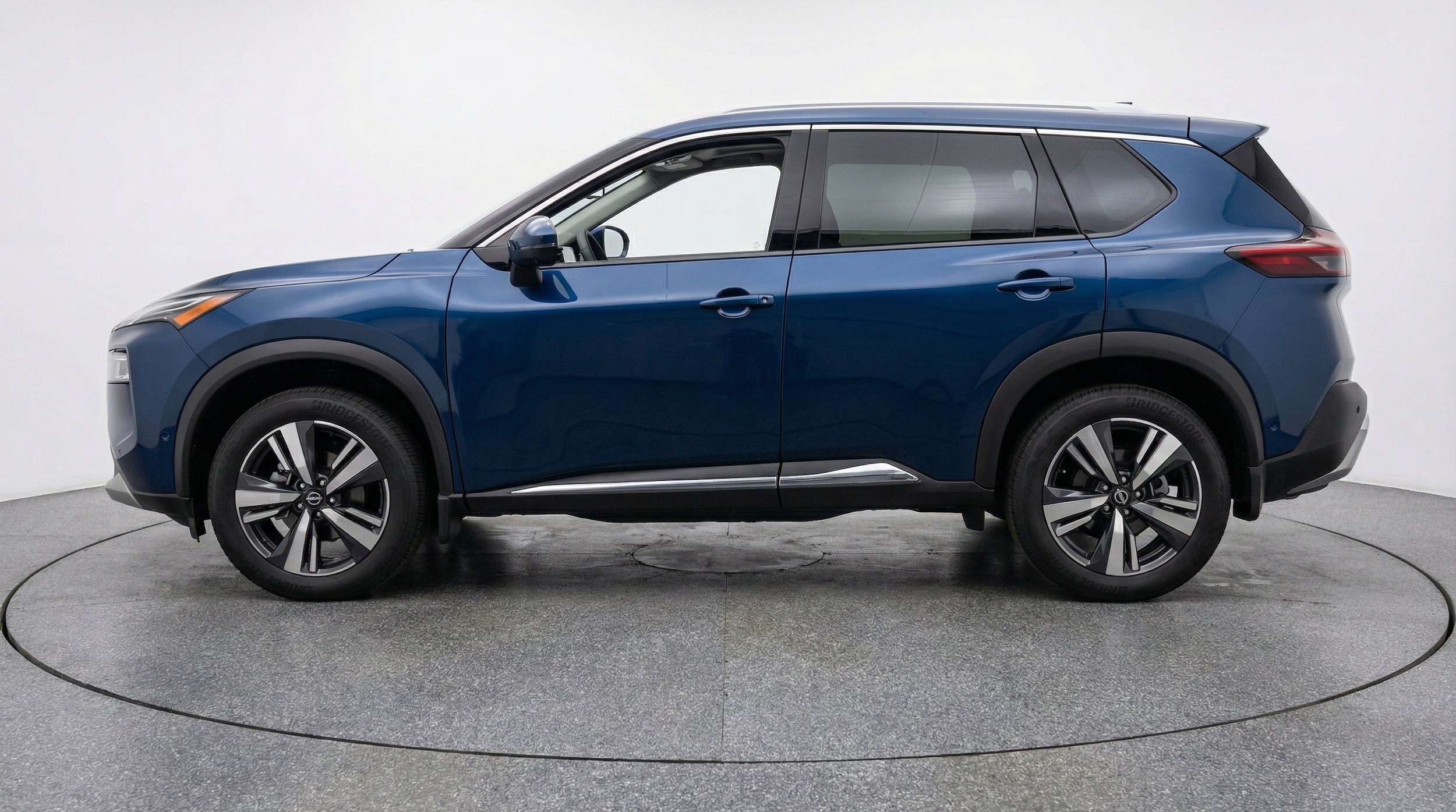 Thumbnail: 2026 Nissan Rogue - 5