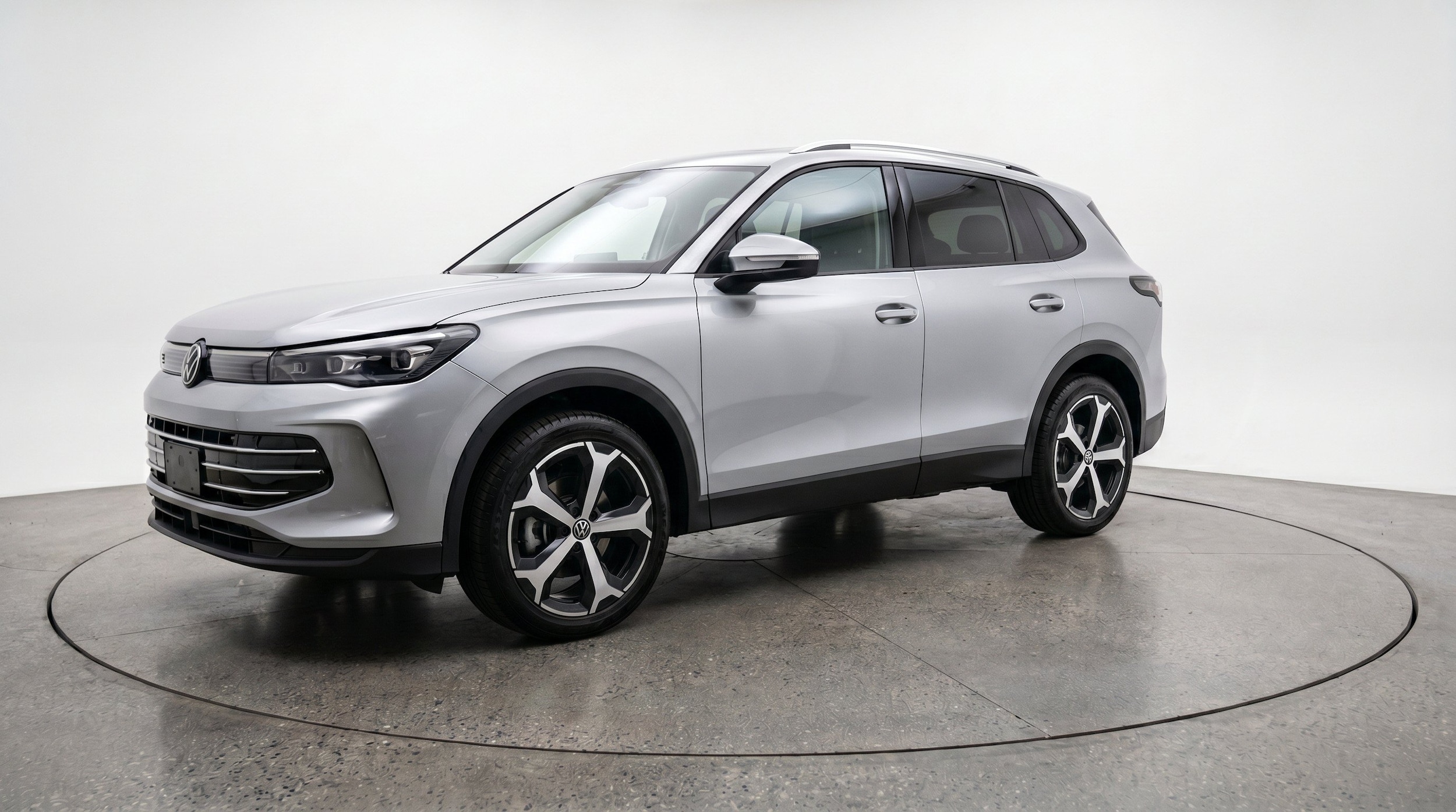 Thumbnail: 2026 Volkswagen Tiguan - 3
