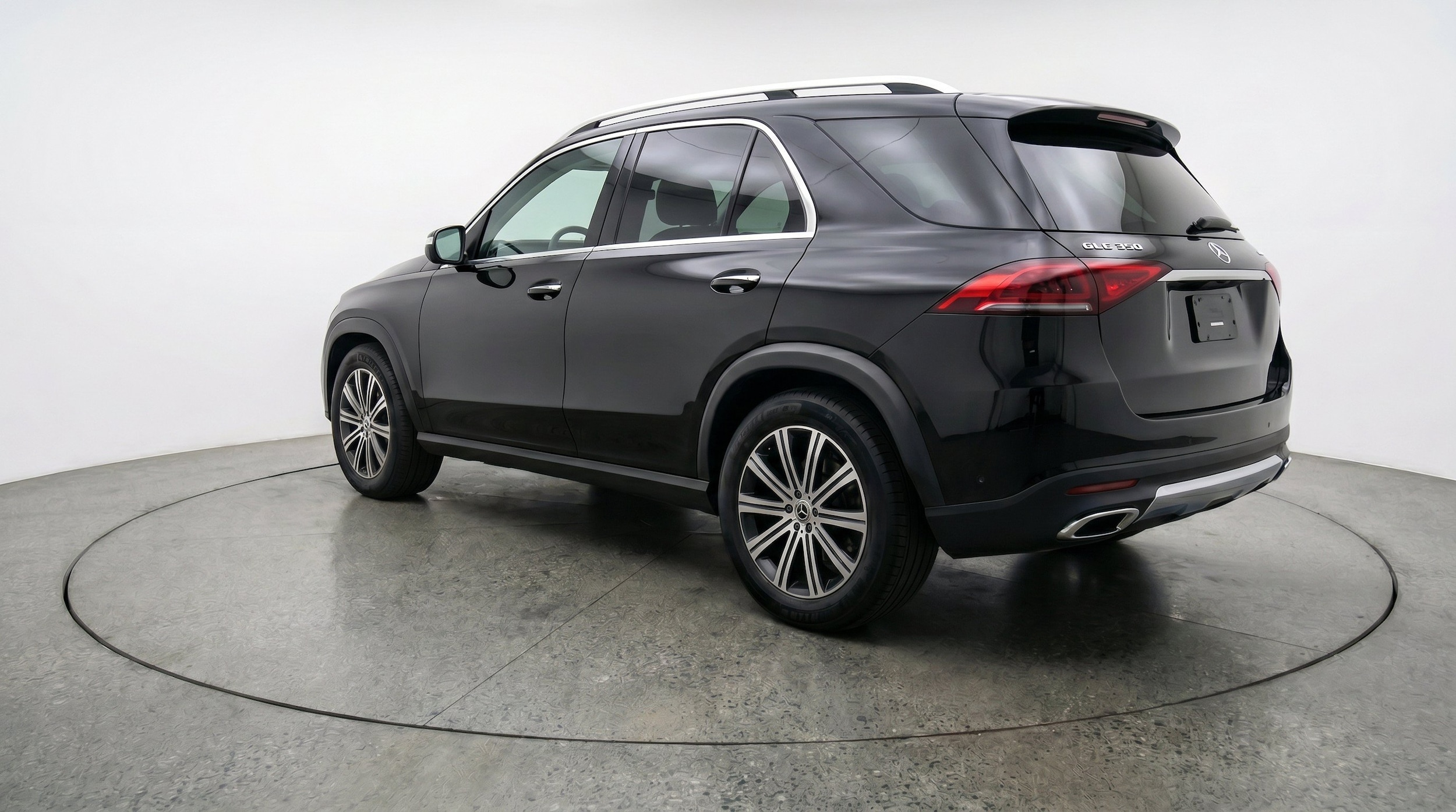 Thumbnail: 2026 Mercedes-Benz GLE - 6