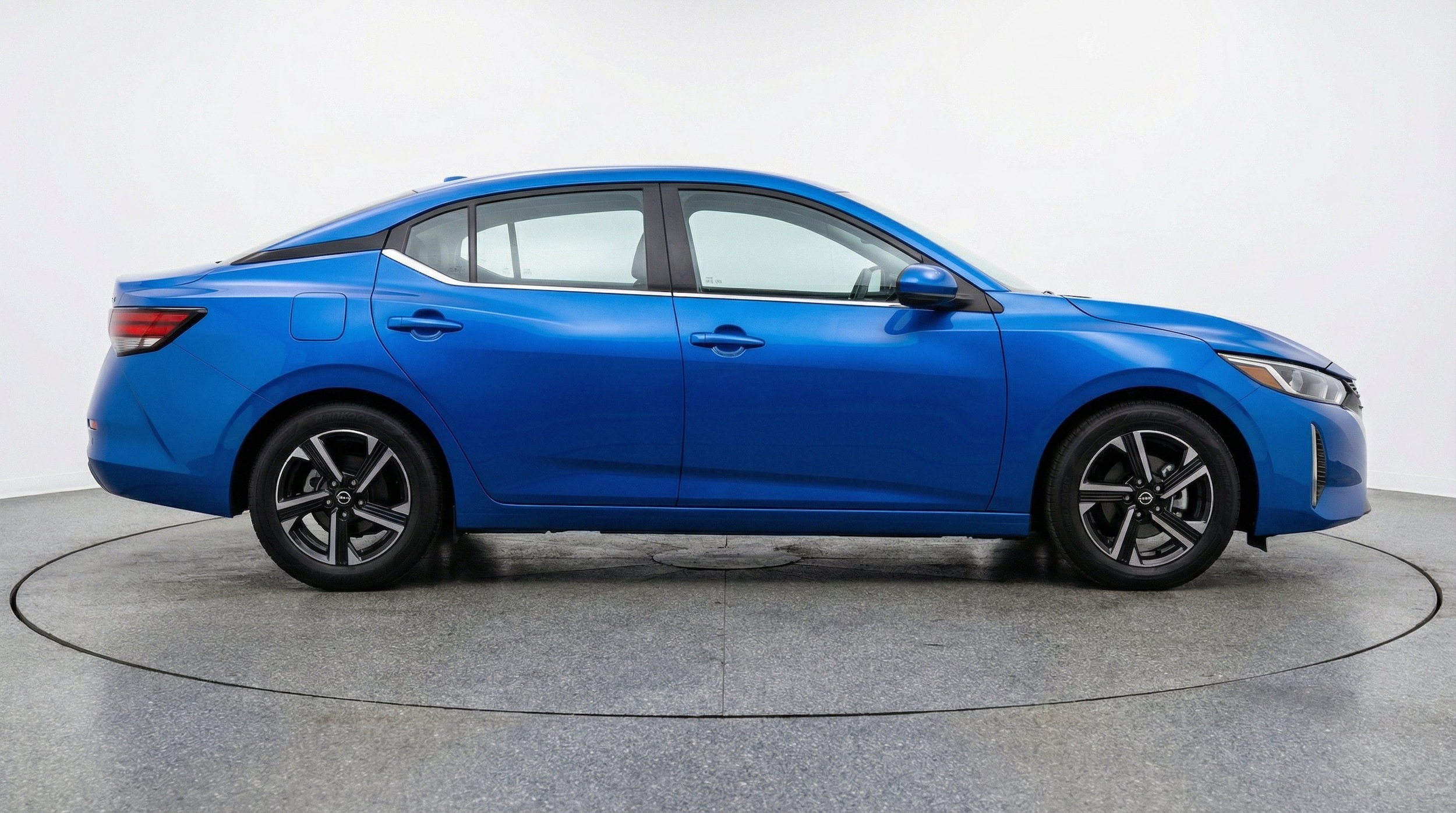Thumbnail: 2025 Nissan Sentra - 11