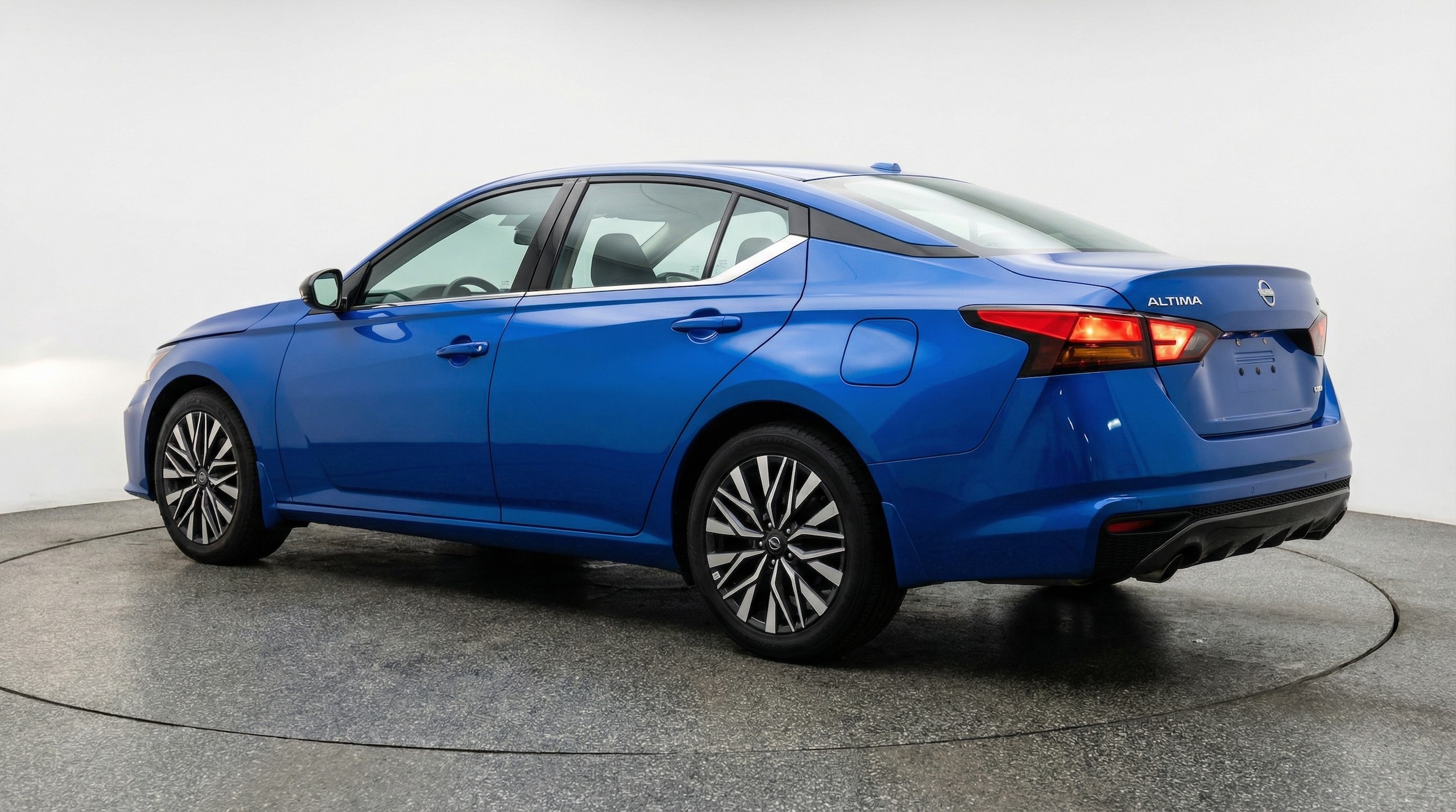 Thumbnail: 2025 Nissan Altima - 5