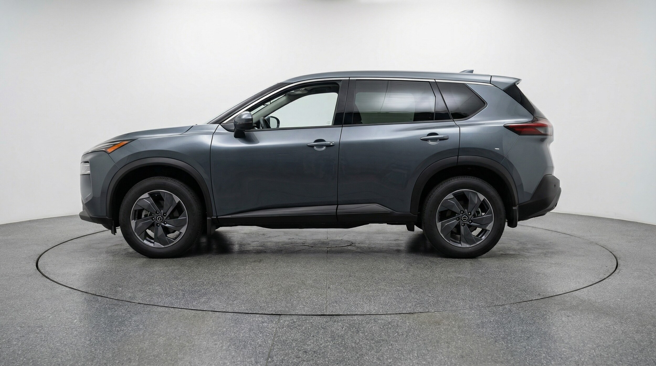 Thumbnail: 2025 Nissan Rogue - 4