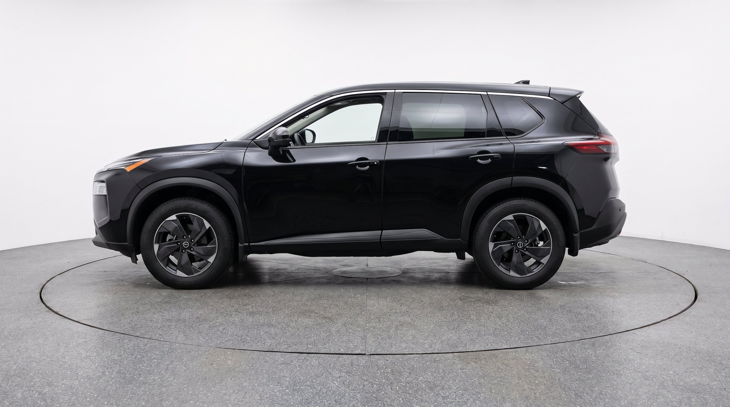 Thumbnail: 2025 Nissan Rogue - 5