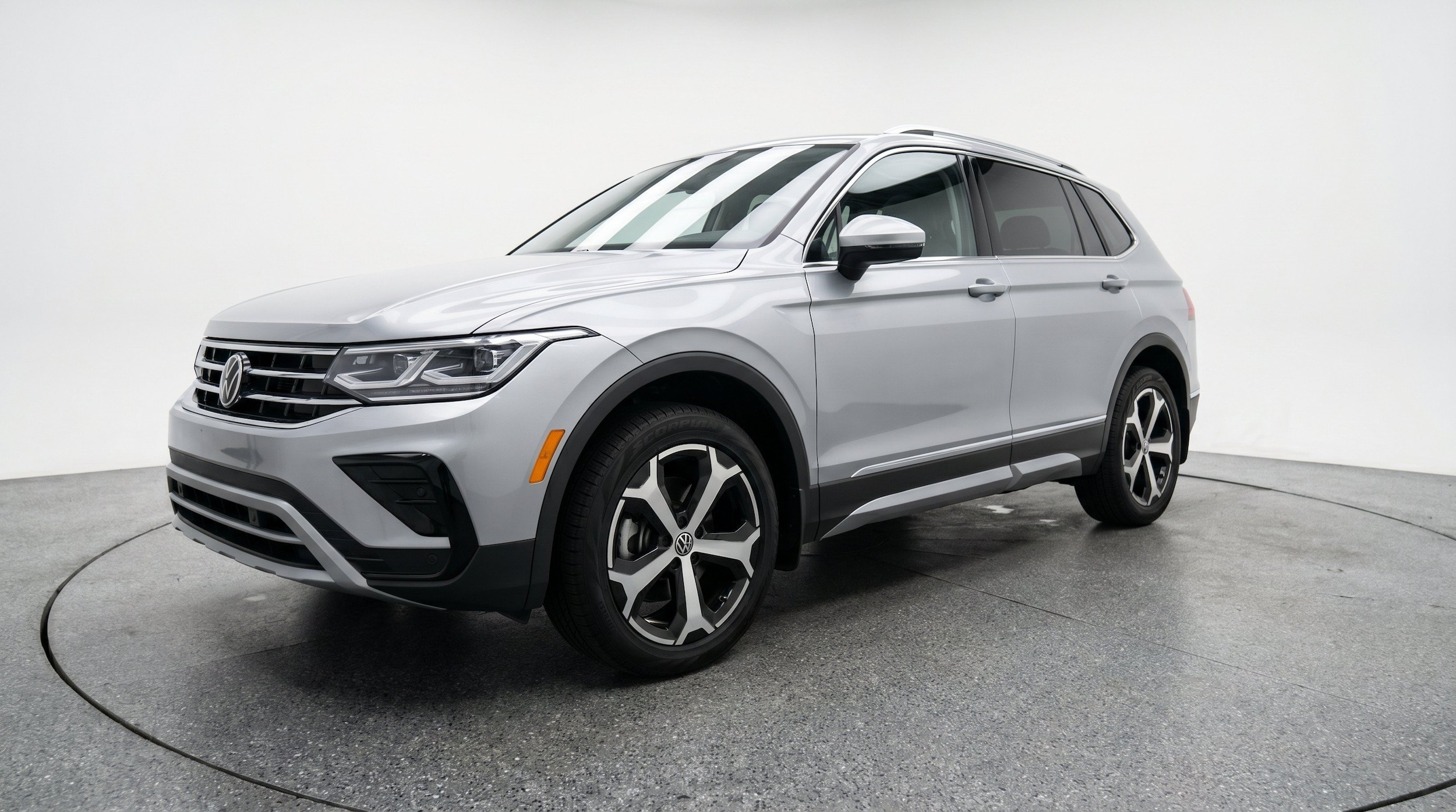 Thumbnail: 2026 Volkswagen Tiguan - 3