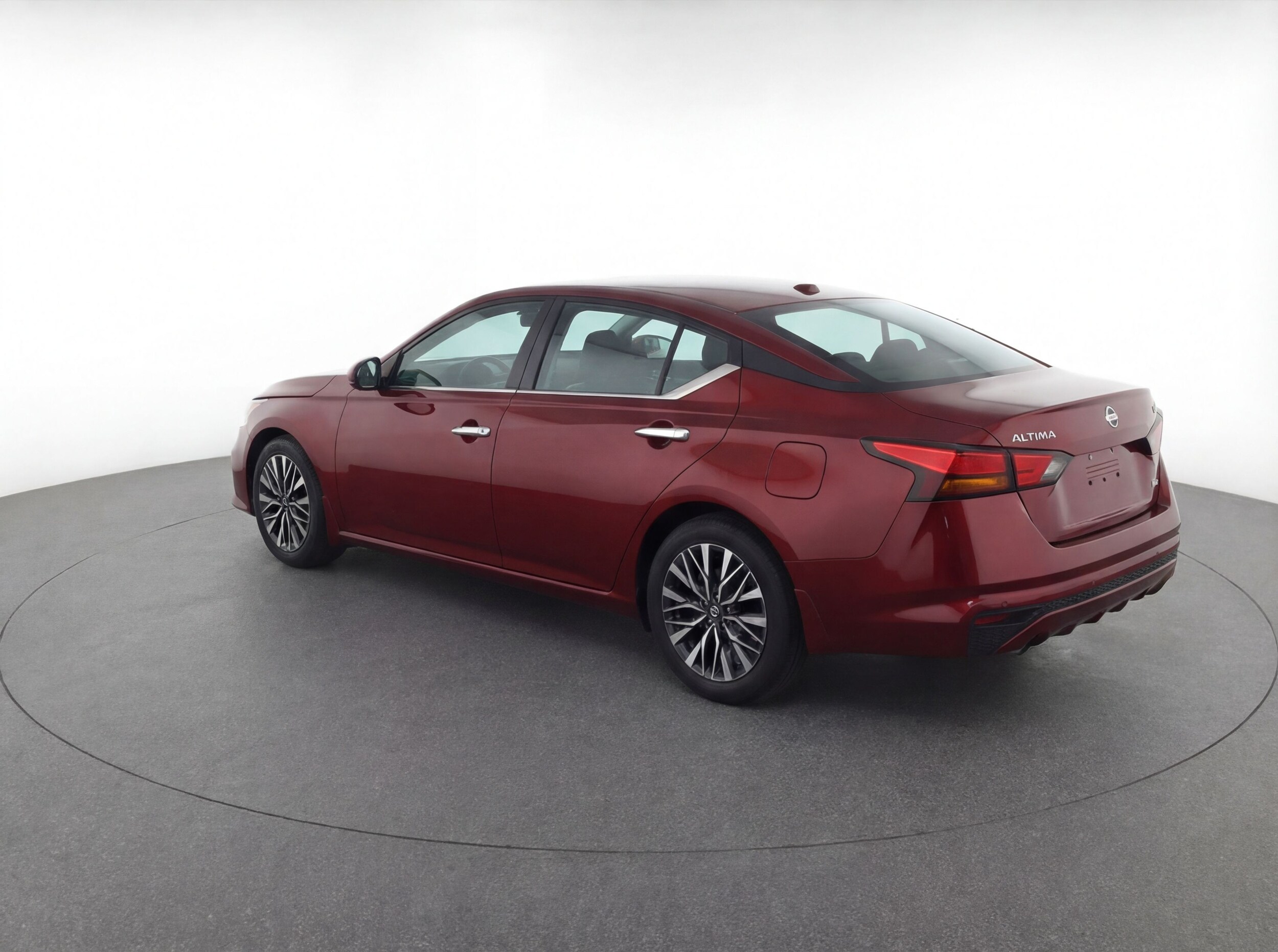 Thumbnail: 2024 Nissan Altima - 5