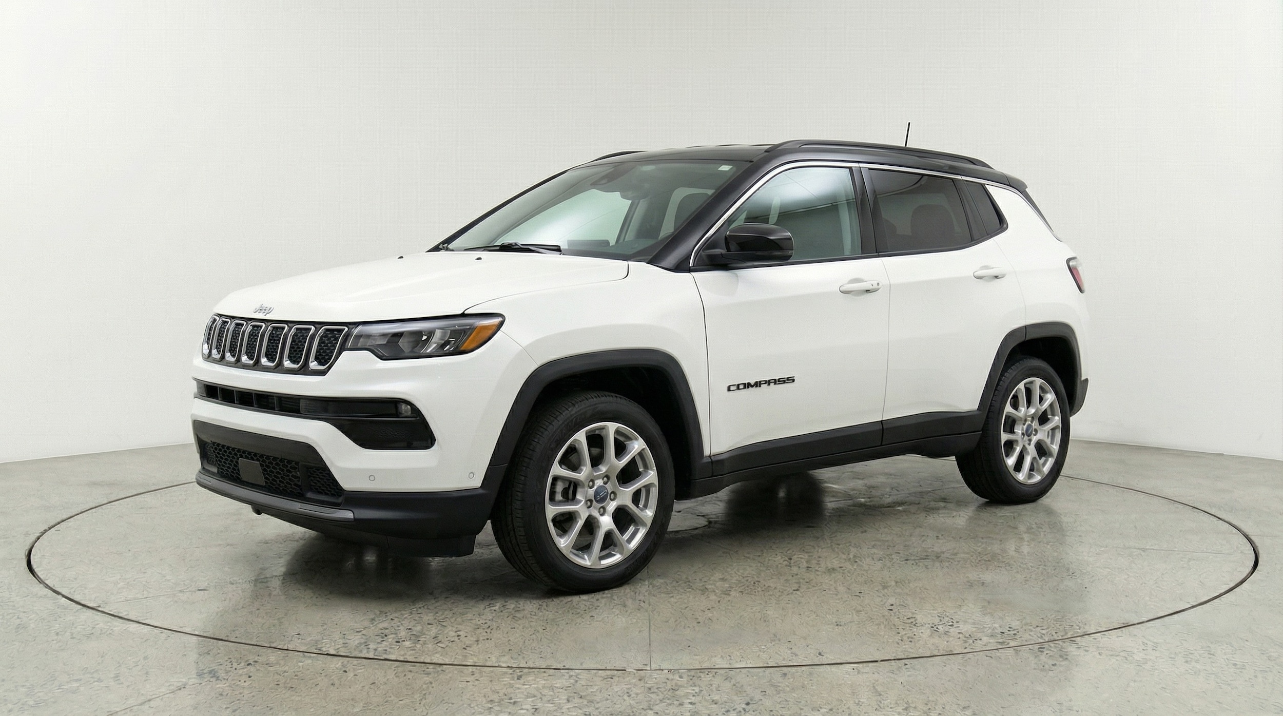 Thumbnail: 2025 Jeep Compass - 3