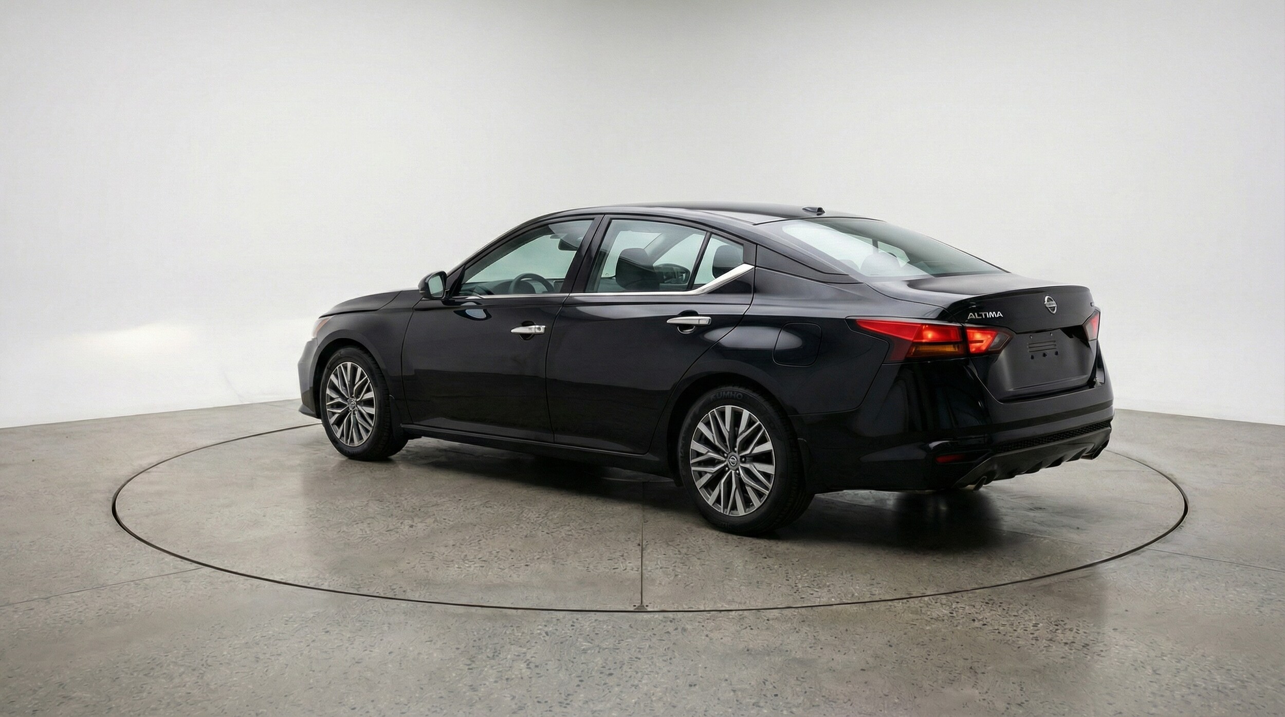 Thumbnail: 2025 Nissan Altima - 5