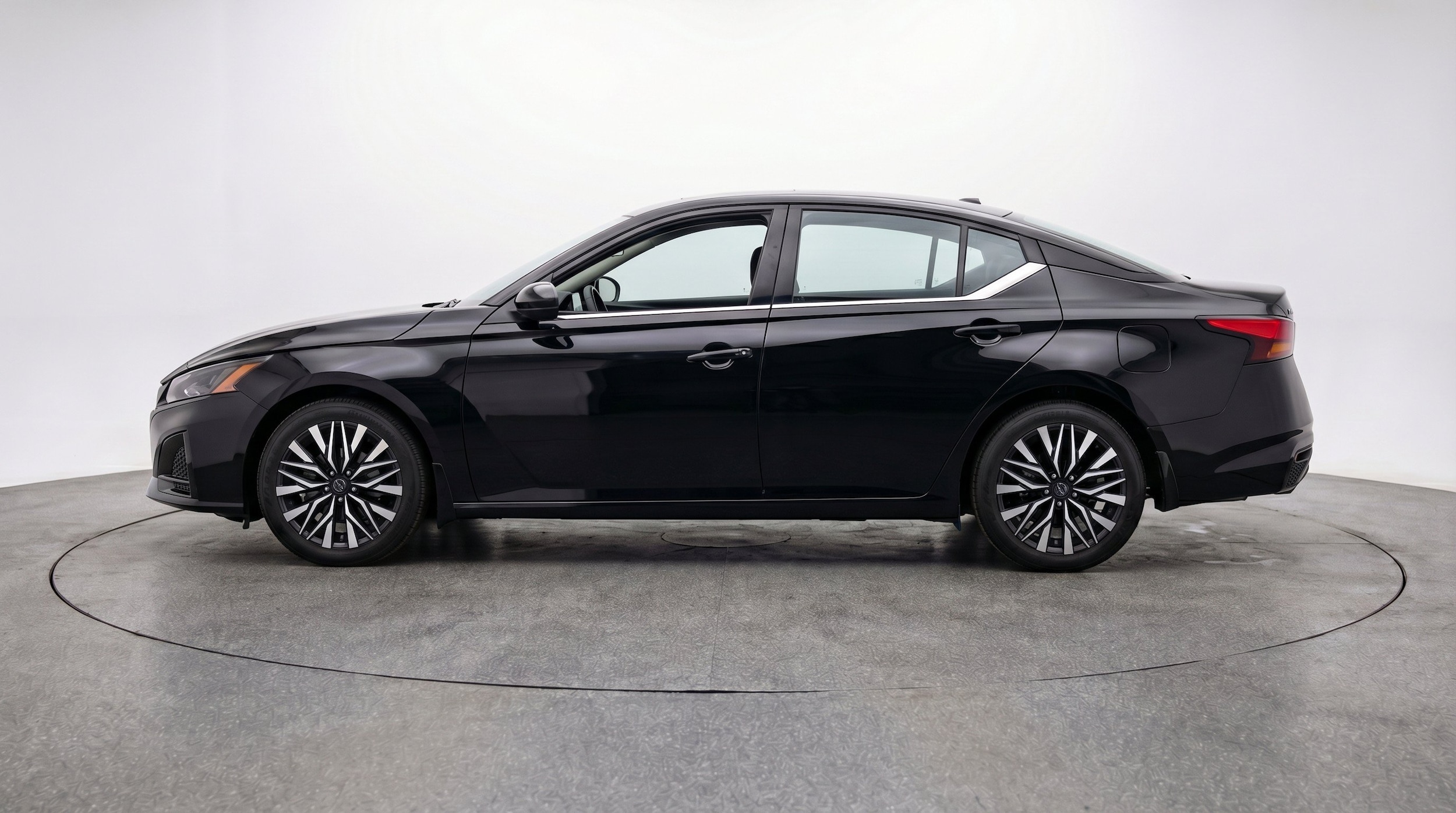 Thumbnail: 2026 Nissan Altima - 5