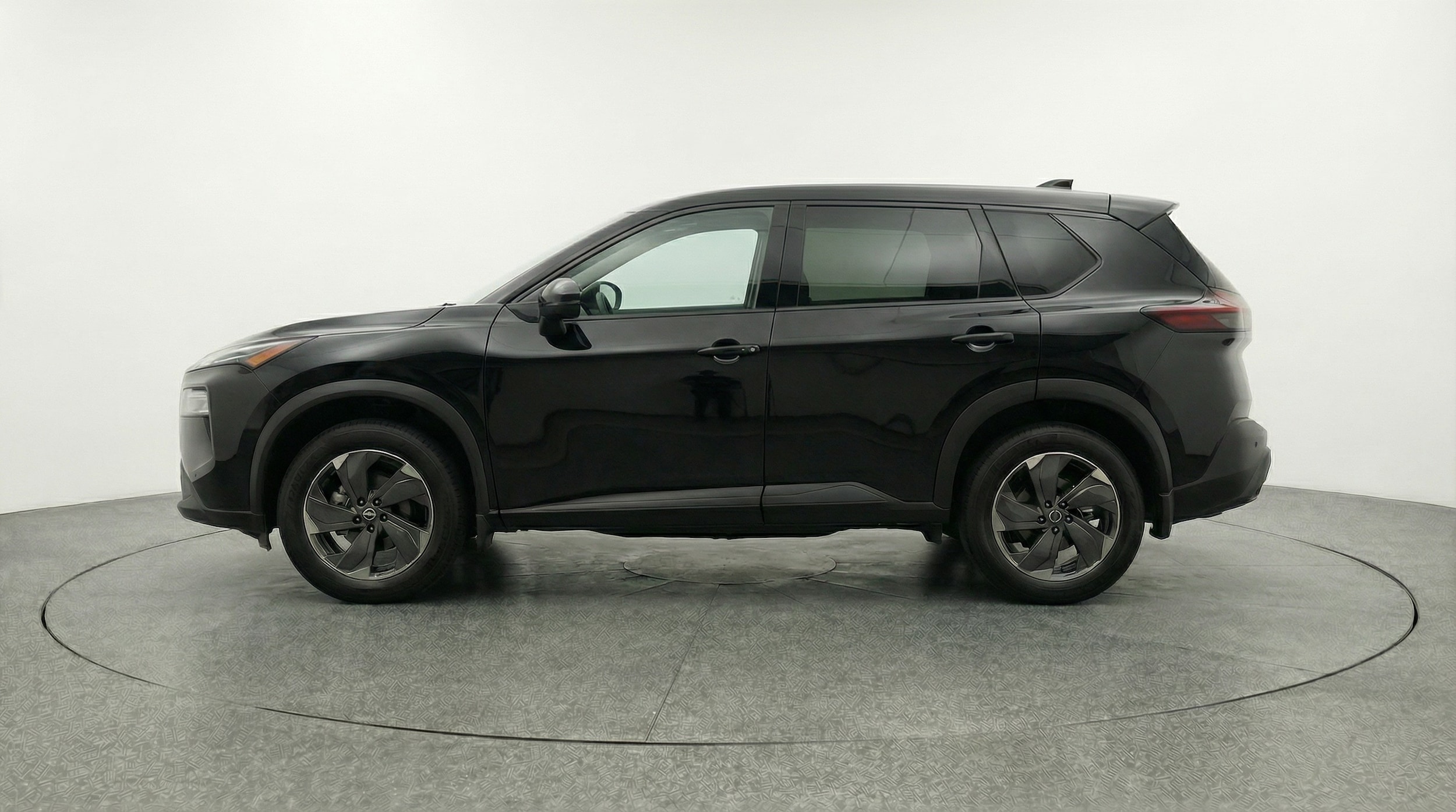 Thumbnail: 2025 Nissan Rogue - 4