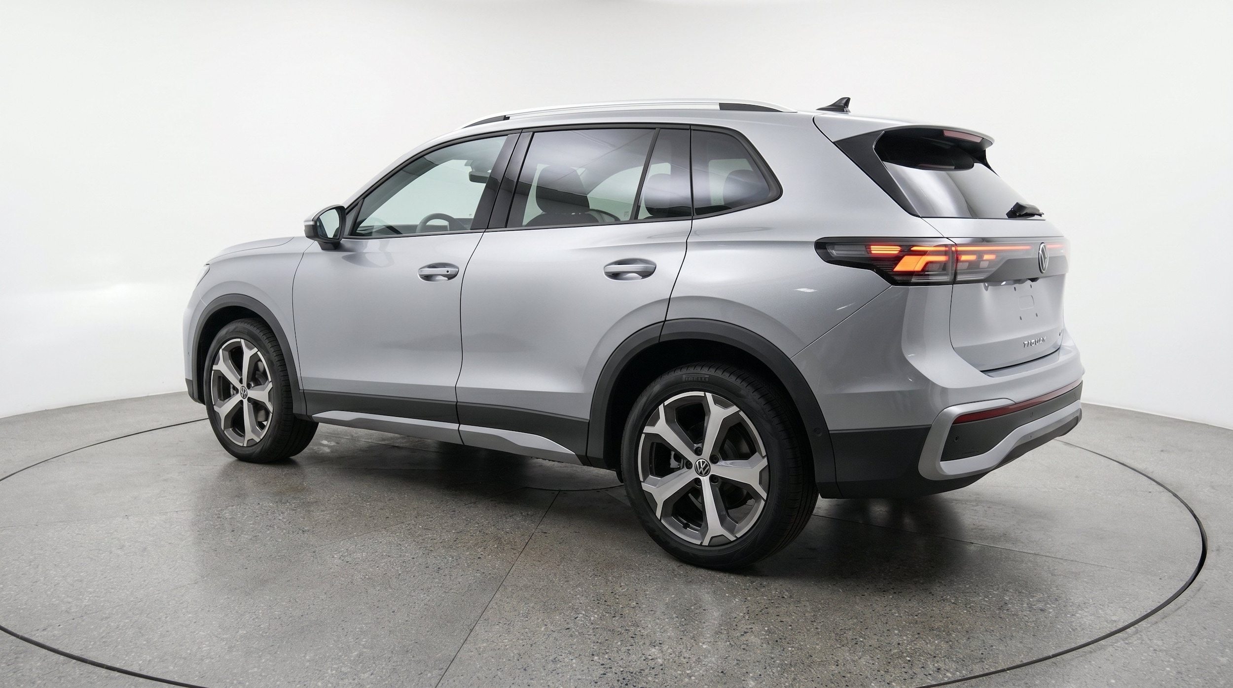 Thumbnail: 2026 Volkswagen Tiguan - 6